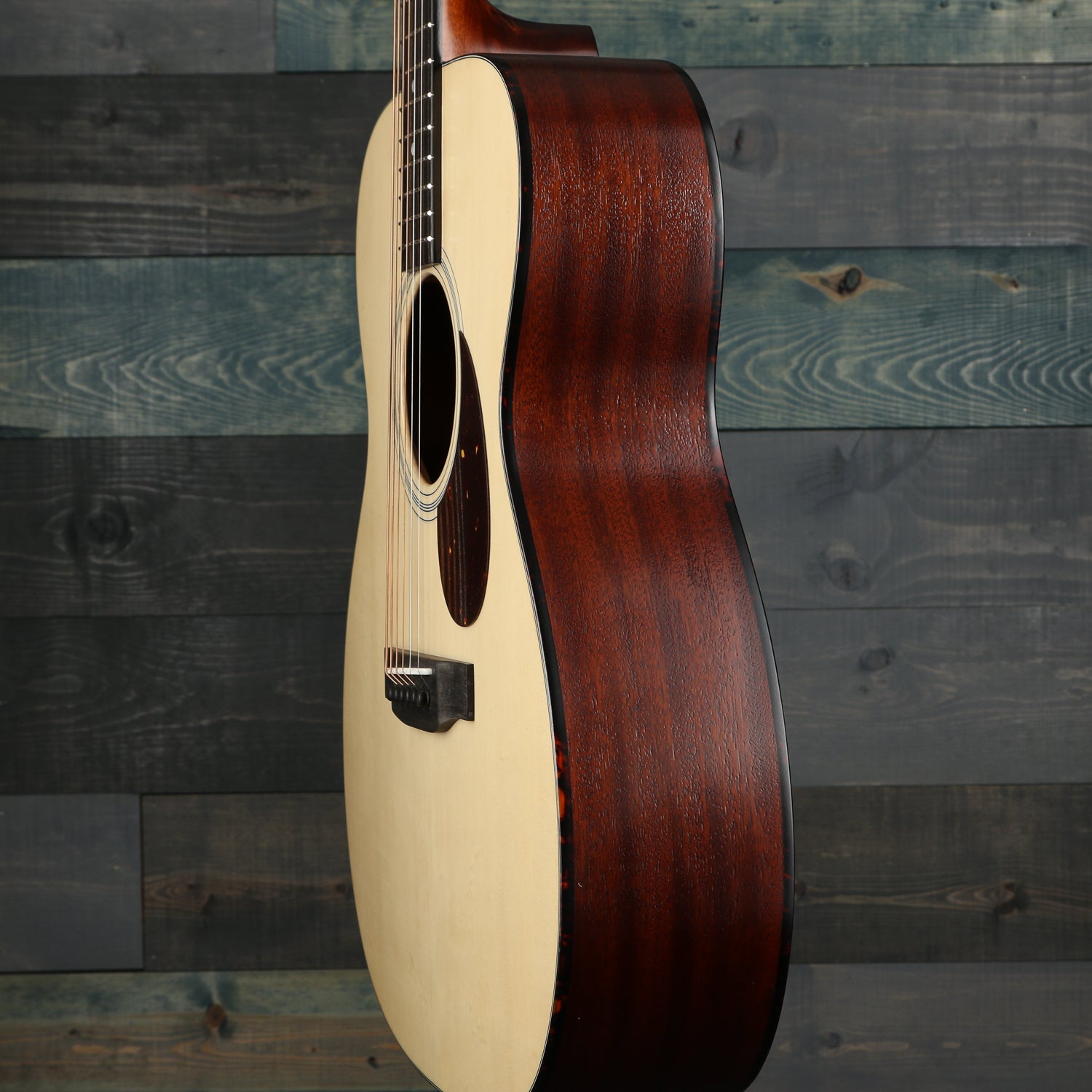Eastman Guitars E1OM Natural Acoustic Guitar