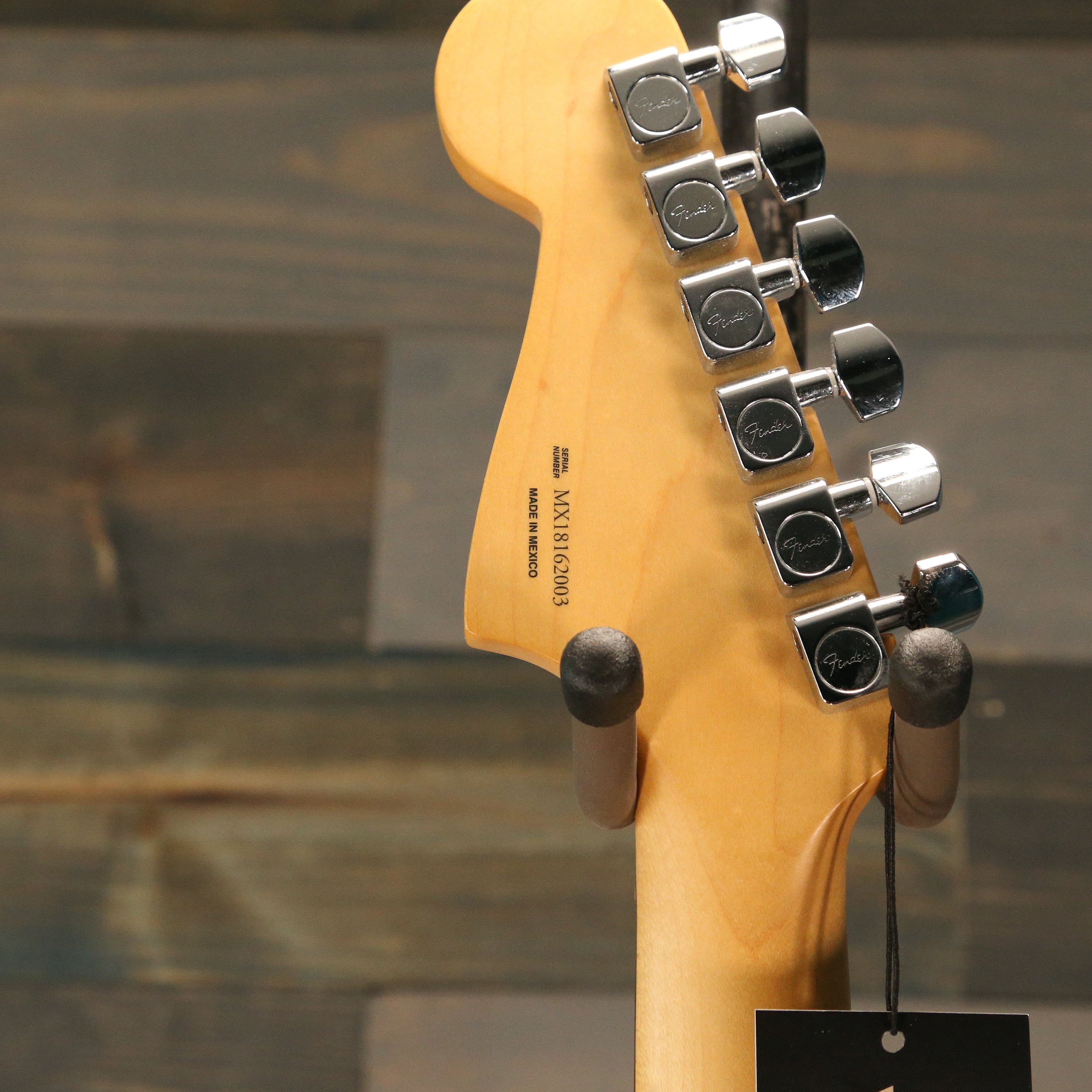 Fender Player Jazzmaster Electric Guitar Pau Ferro Fretboard Buttercream