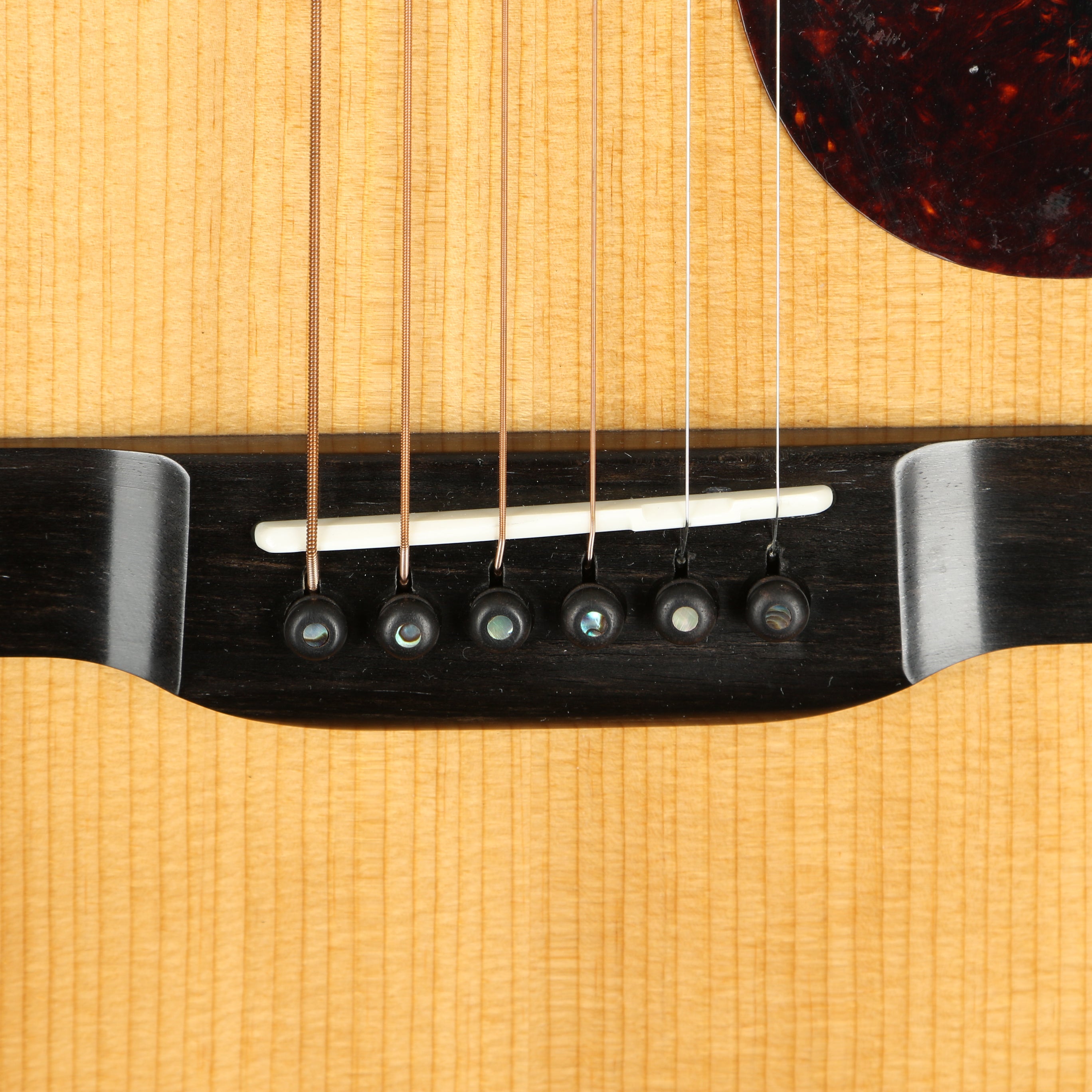 Eastman Guitars E20OM-TC Thermocured Solid Top Acoustic Guitar