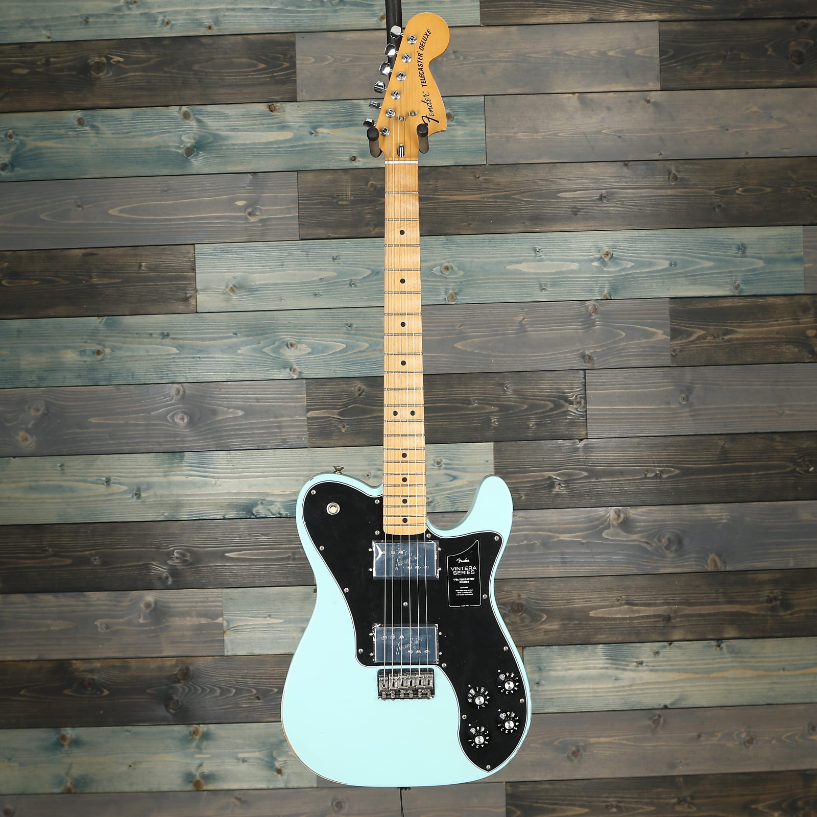 Fender Vintera Road Worn '70s Telecaster Deluxe, Maple FB, Daphne Blue