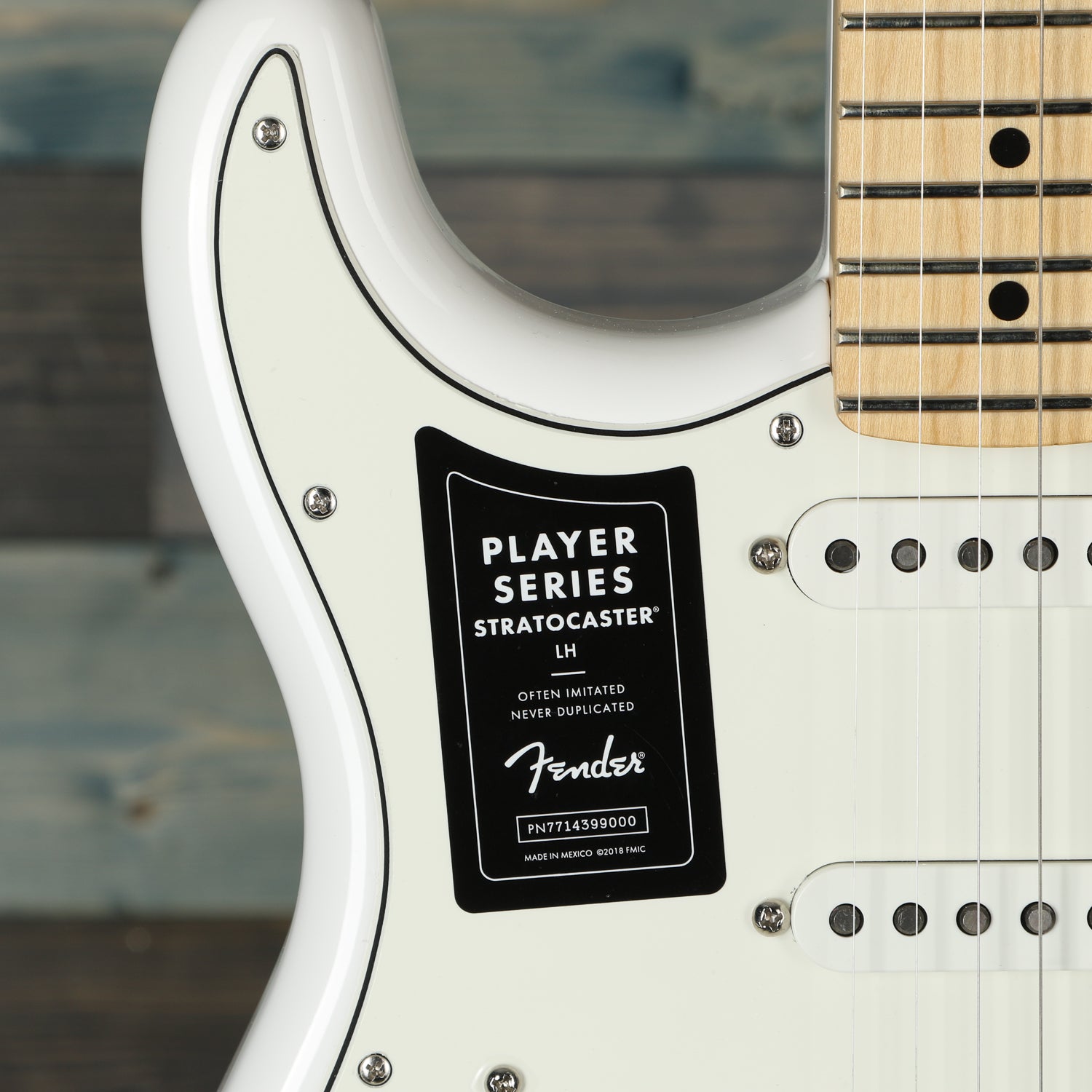 Fender Player Stratocaster Lefty Maple Fingerboard Polar White