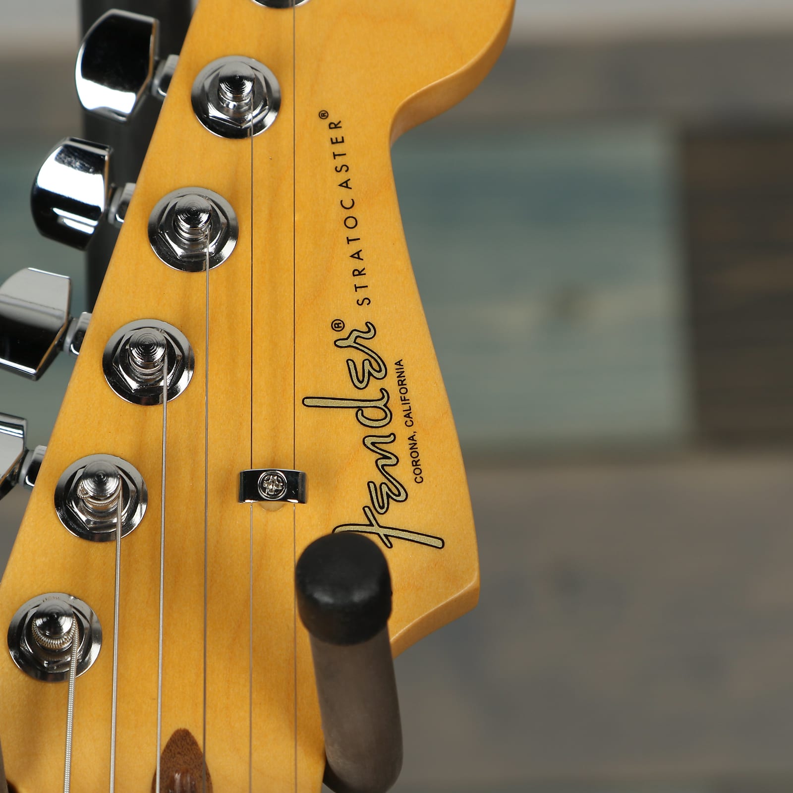 Fender American Professional II Stratocaster, Maple FB, Roasted Pine