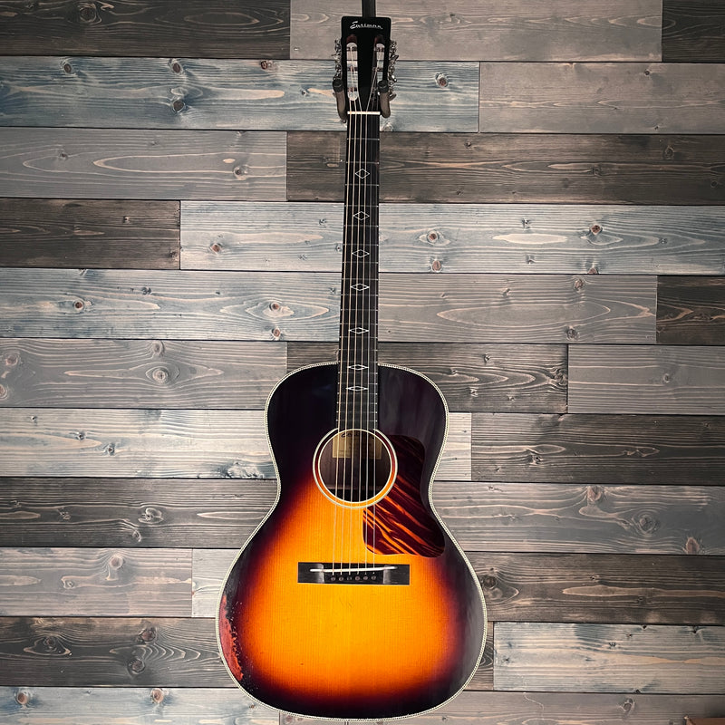 Eastman E22OOSS/v Acoustic Guitar - Antique Sunburst