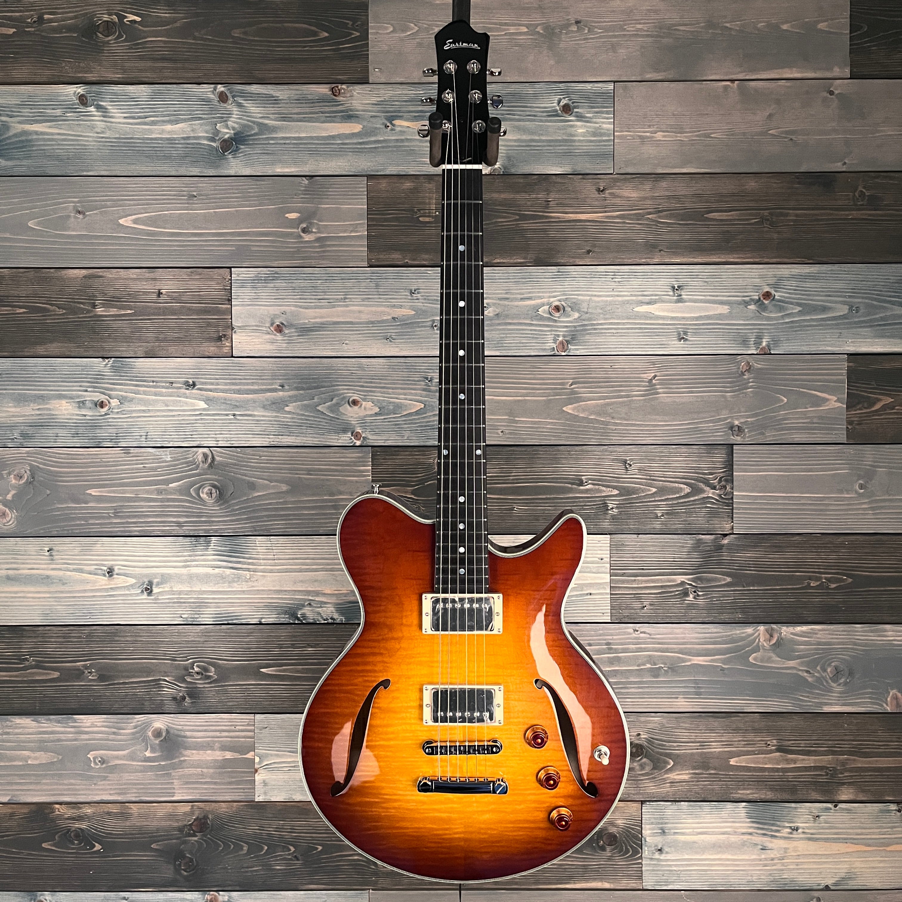 Eastman Romeo California Electric Guitar - Goldburst