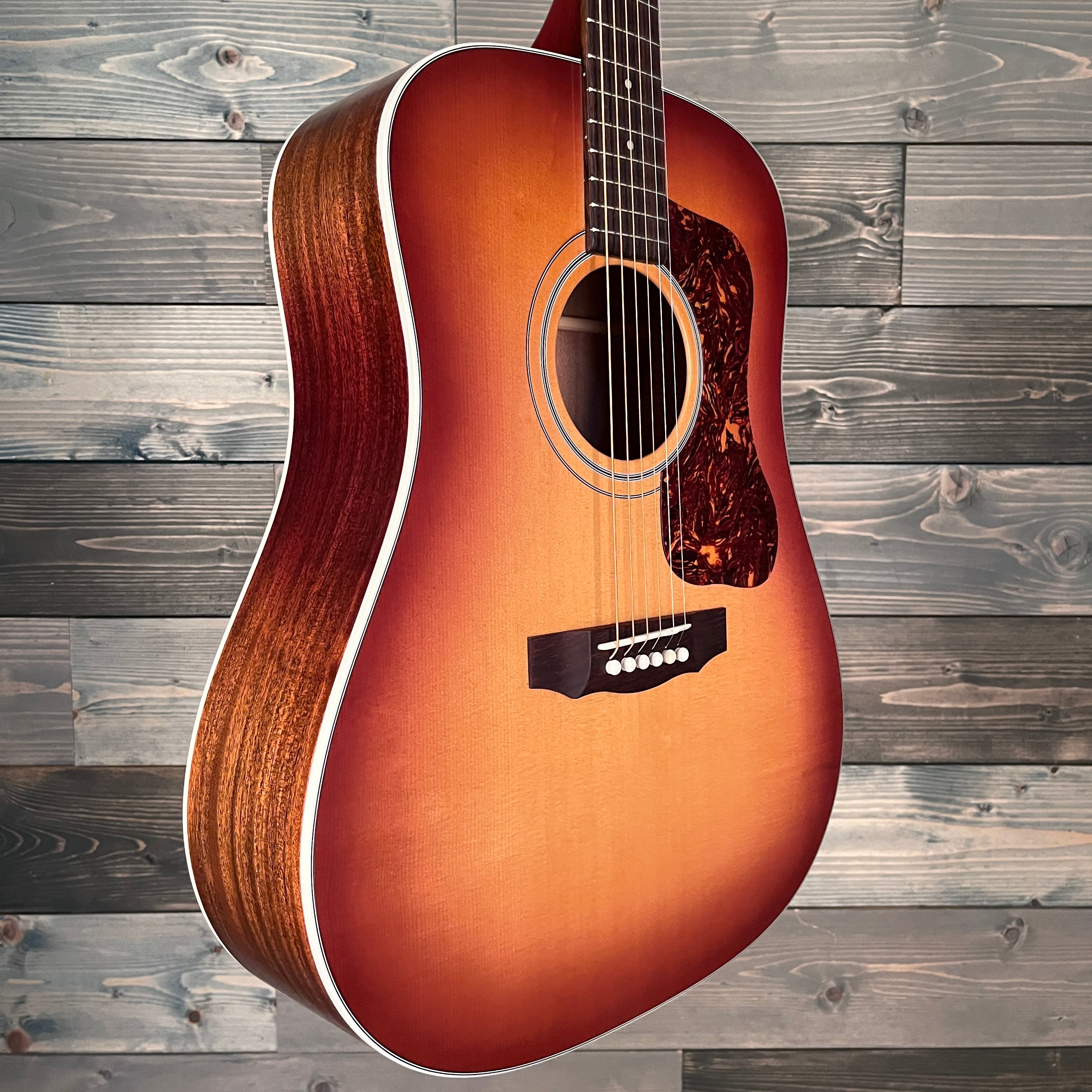 Guild D-40 Standard Acoustic - Pacific Sunset Burst