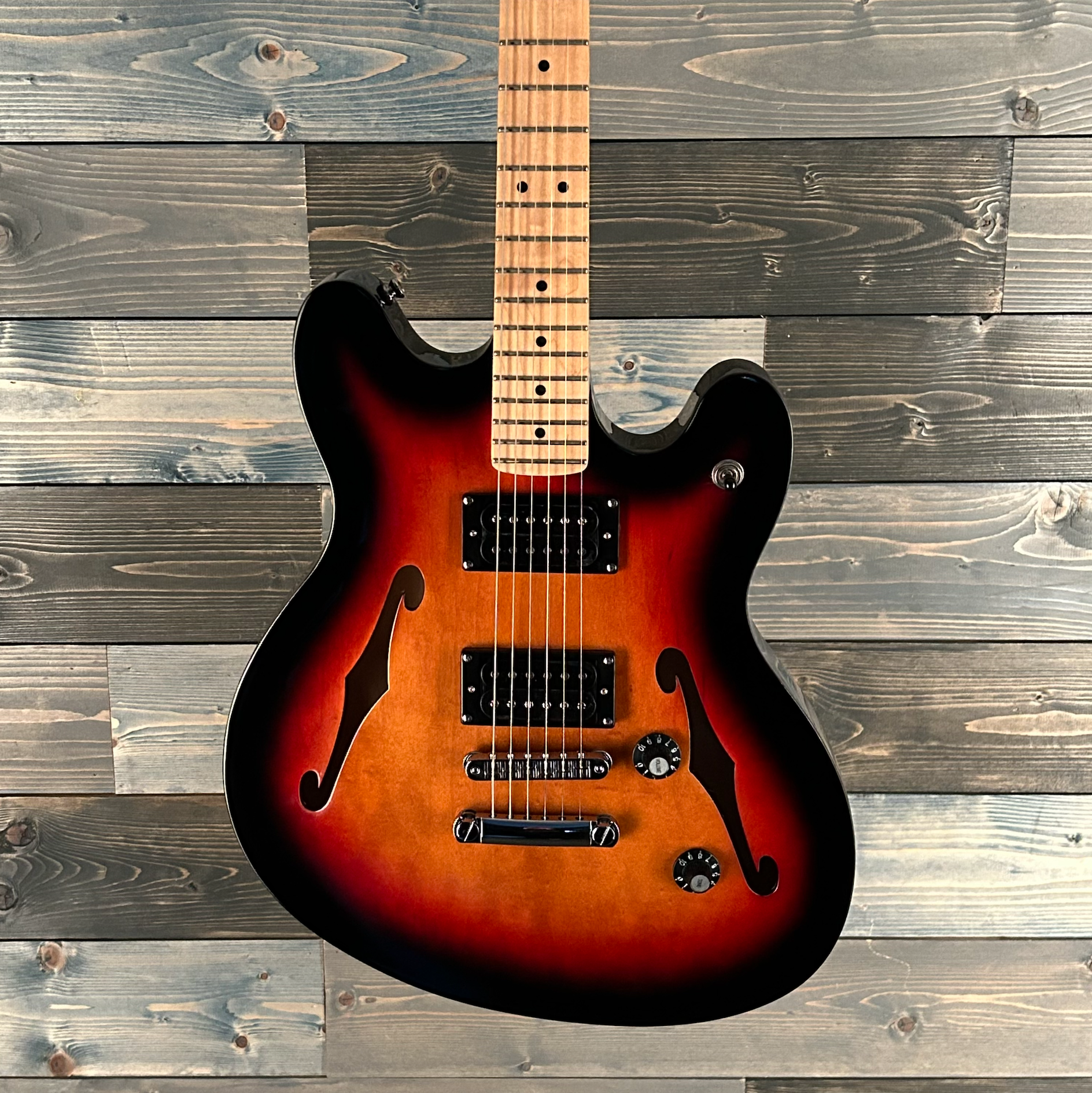 Fender Squier Affinity Series Starcaster, Maple Fingerboard, 3-Color Sunburst