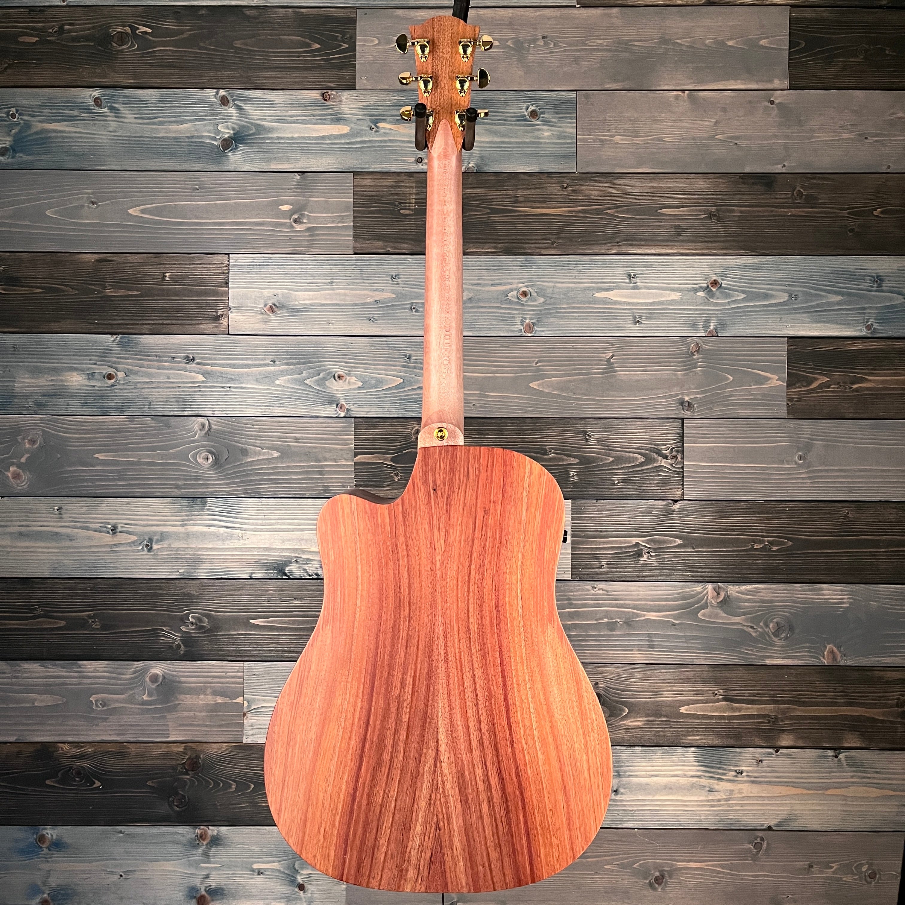 Cole Clark Fat Lady 2 Series FL2EC-RDBL Cutaway Guitar - Redwood/Black