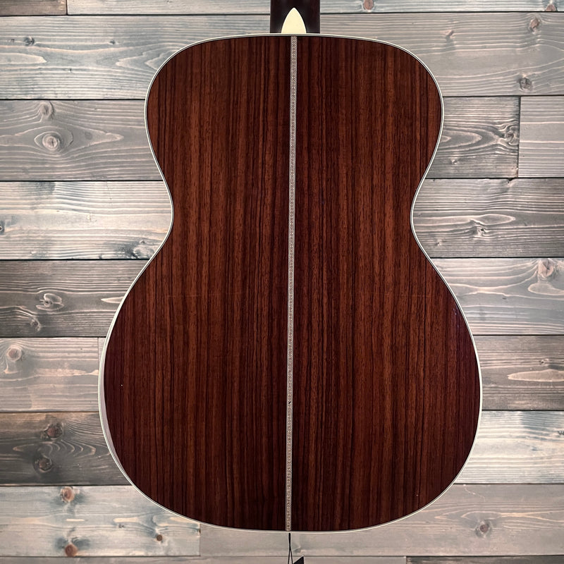 Eastman Guitars E8OM-TC Natural Thermocured Orchesta Acoustic Guitar