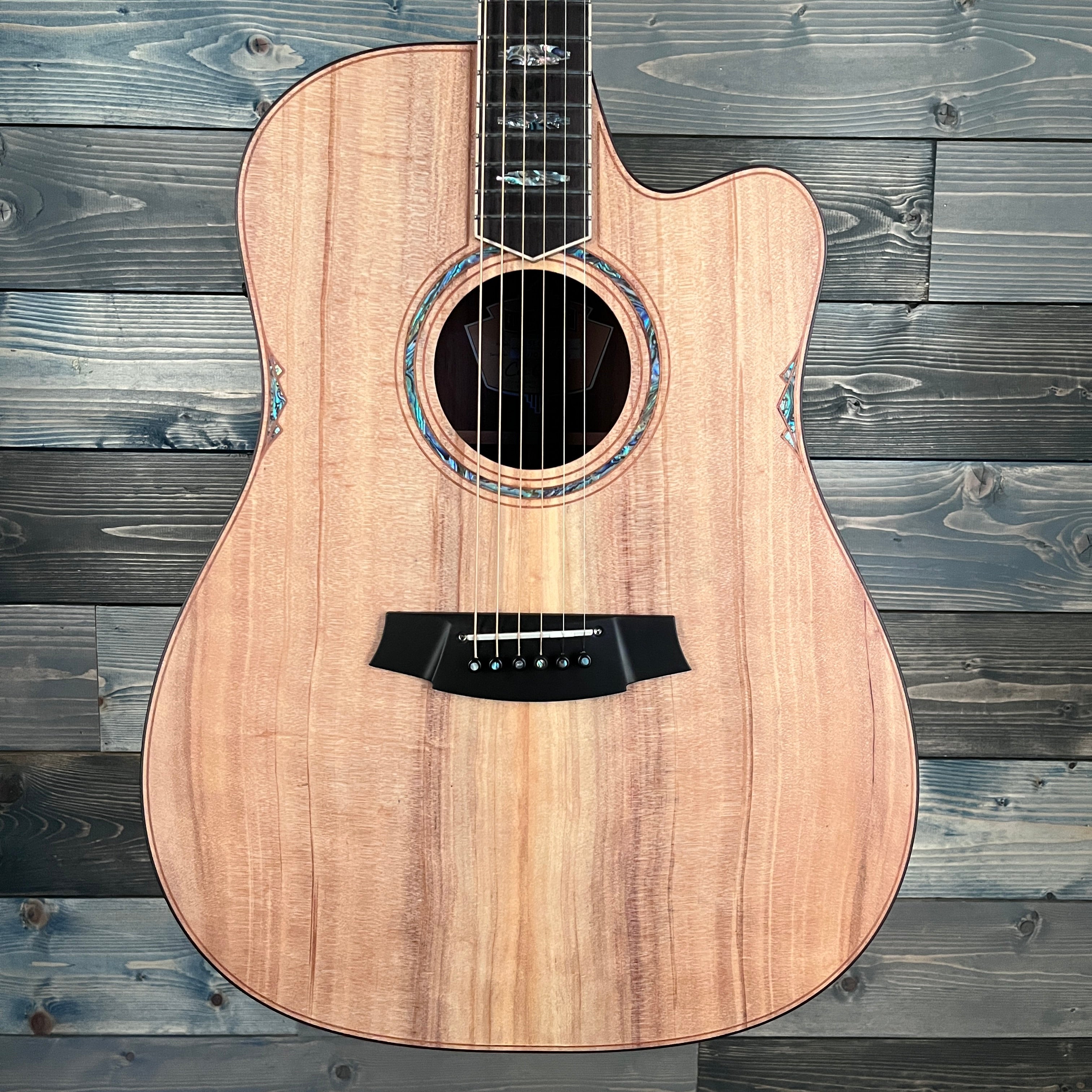 Cole Clark FL Series 3, Bunya Face, Rosewood Back/Sides, cutaway