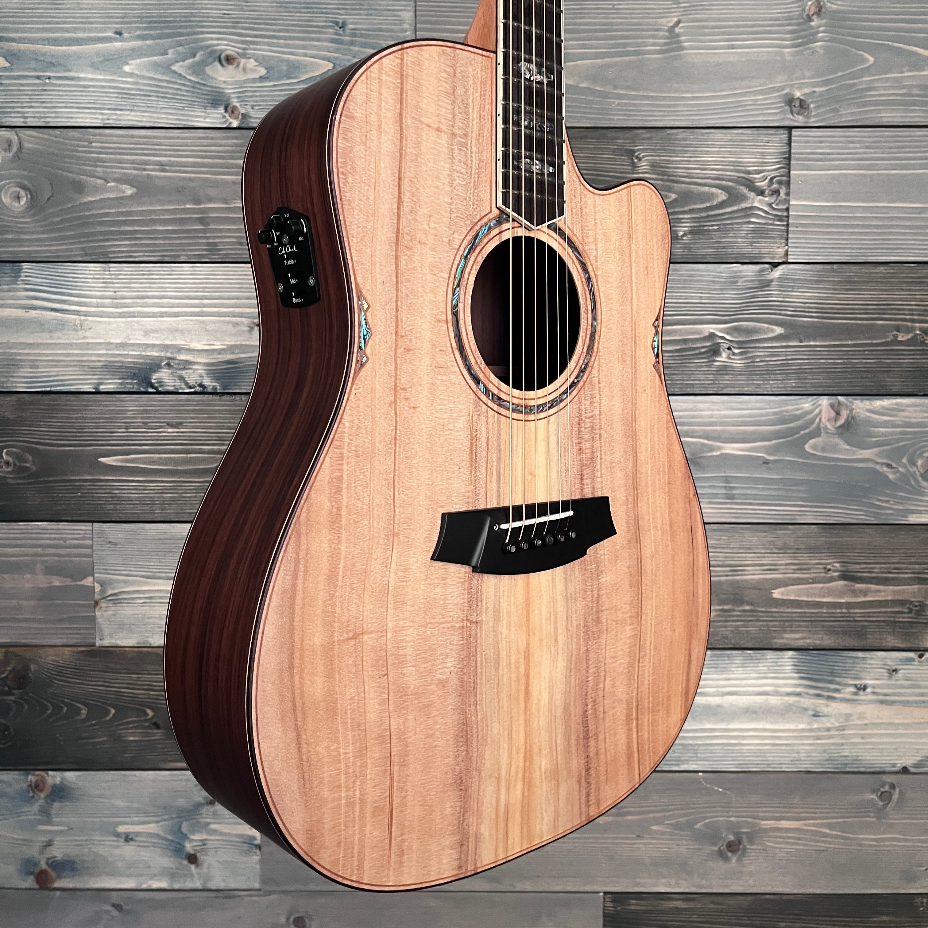 Cole Clark FL Series 3, Bunya Face, Rosewood Back/Sides, cutaway