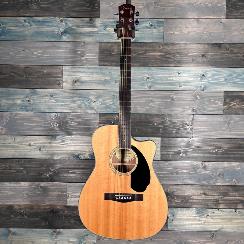 USED Fender CC-140SCE Acoustic Guitar w Case