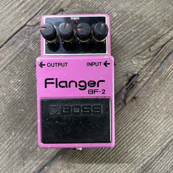 BOSS フランジャー Amazon.com: Boss BF-3 Flanger Guitar Effects Pedal : Musical