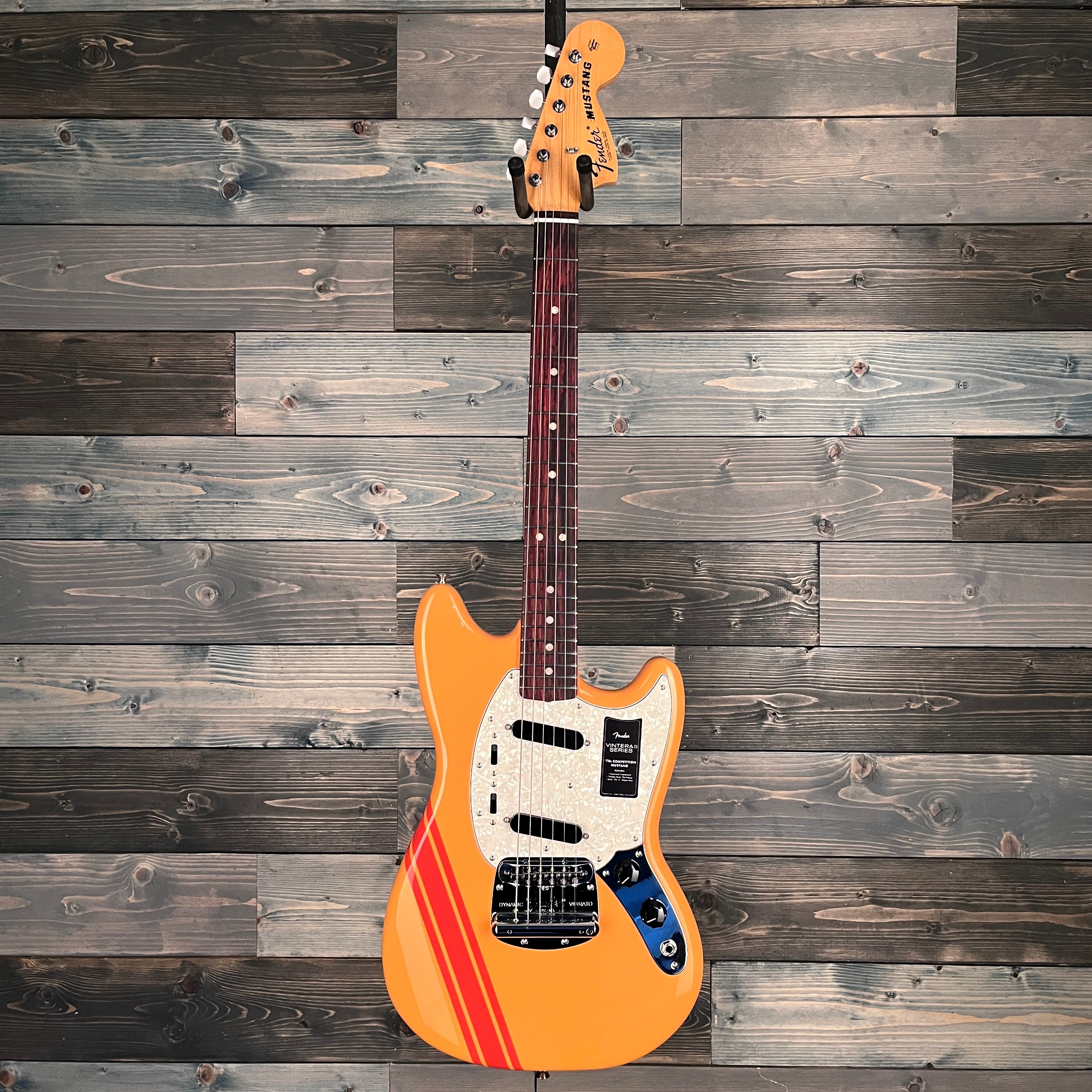 B STOCK Fender Vintera II '70s Competition Mustang, Competition Orange