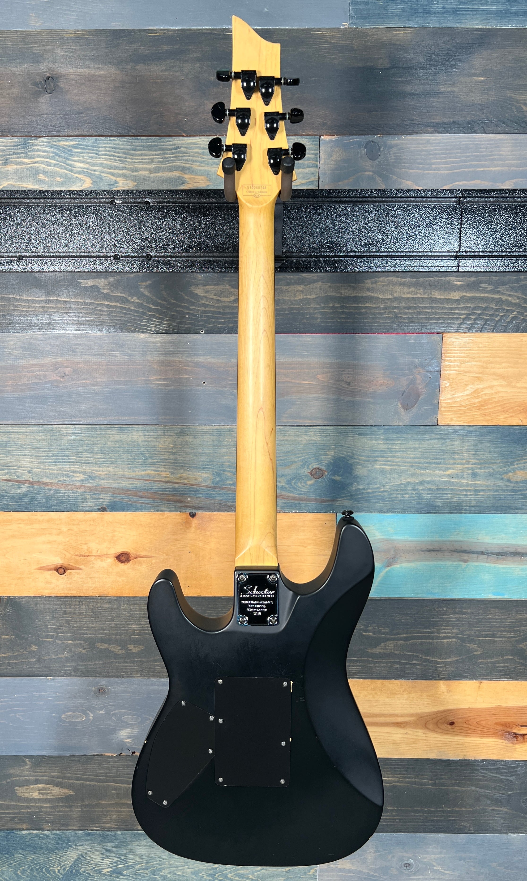 USED Schecter Damien FR - Satin Black
