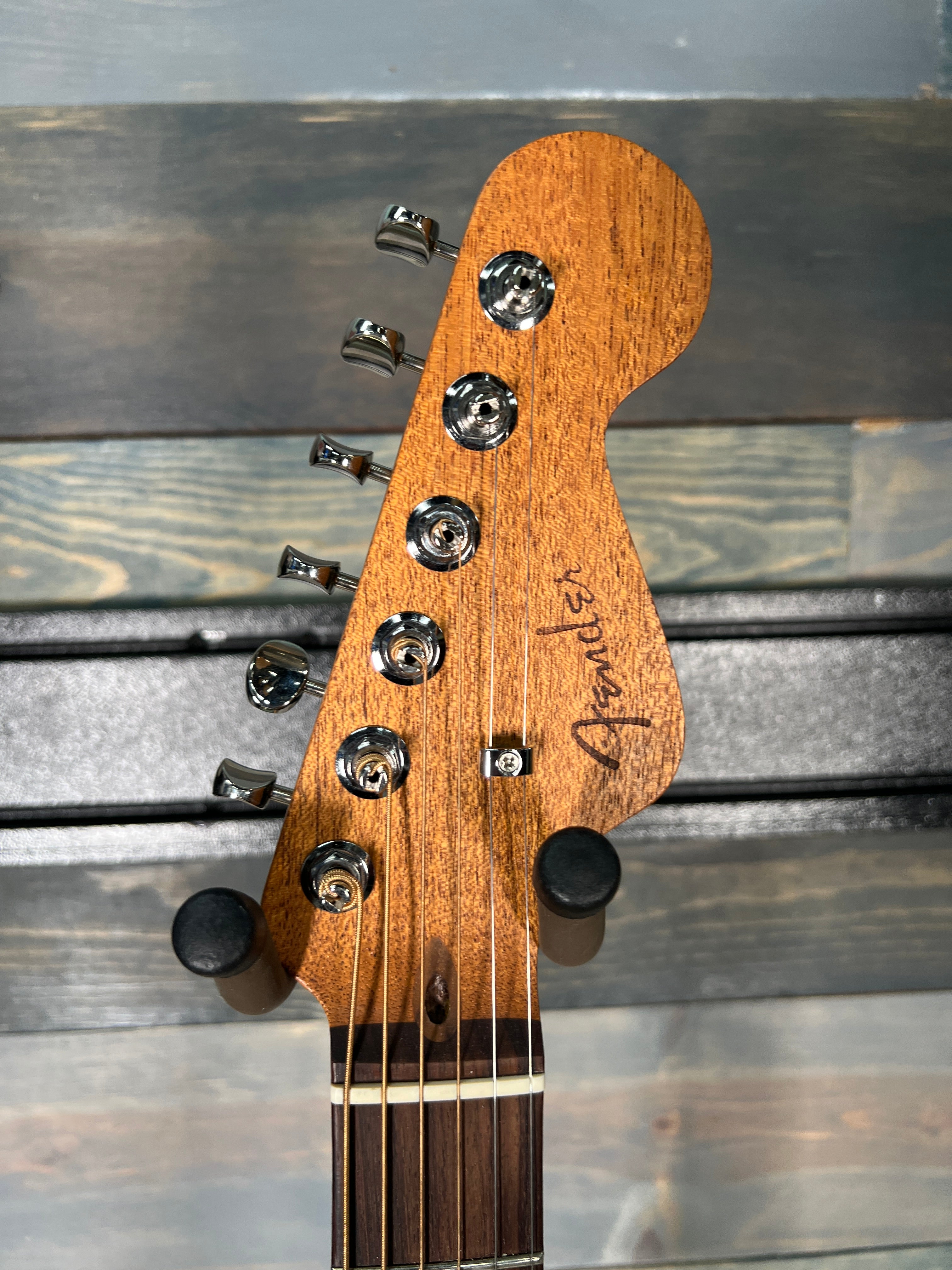 USED Fender Highway Series Dreadnaught