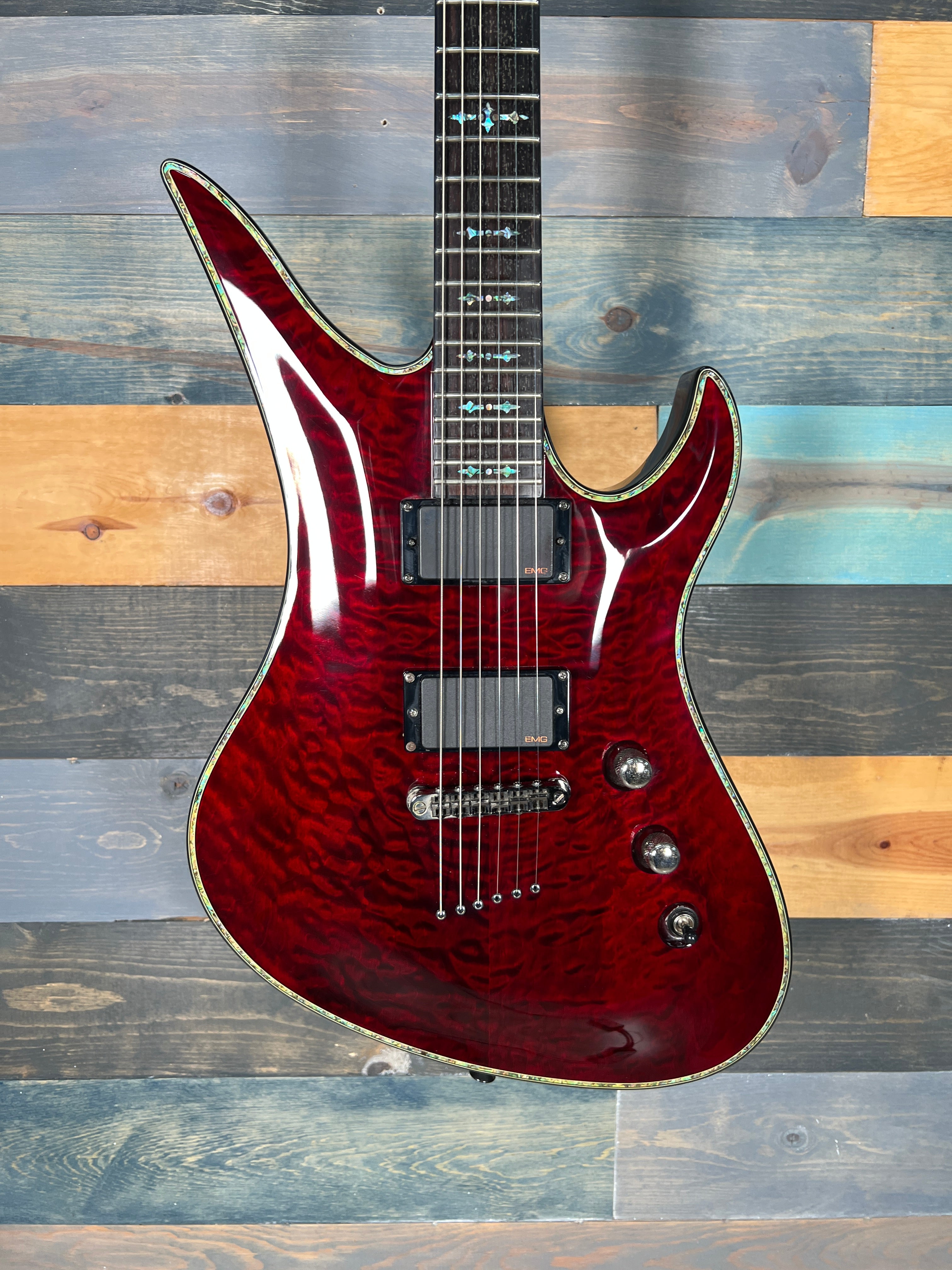 USED Schecter Hellraiser Avenger - Black Cherry