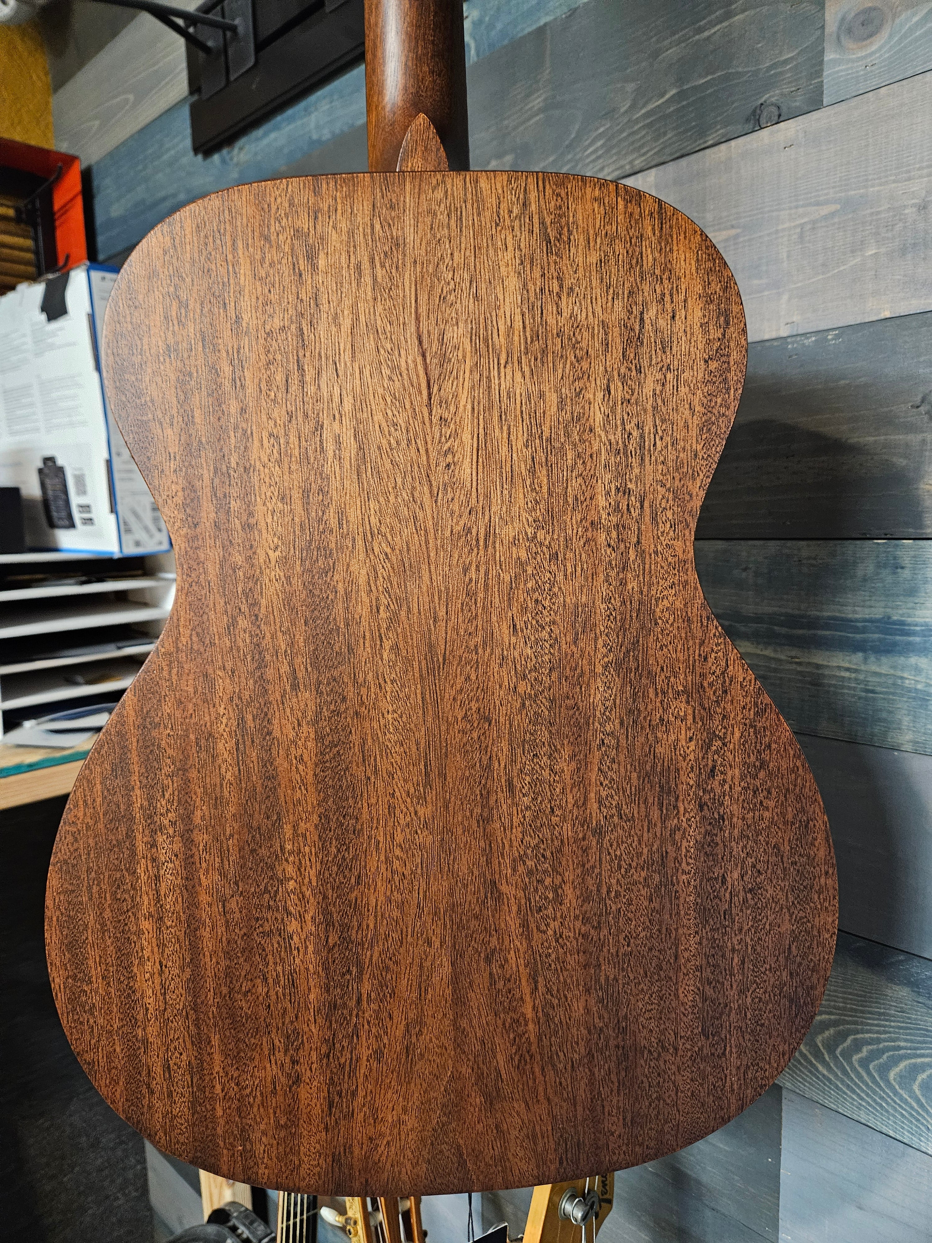 USED Martin 000-15M Acoustic Guitar - Mahogany