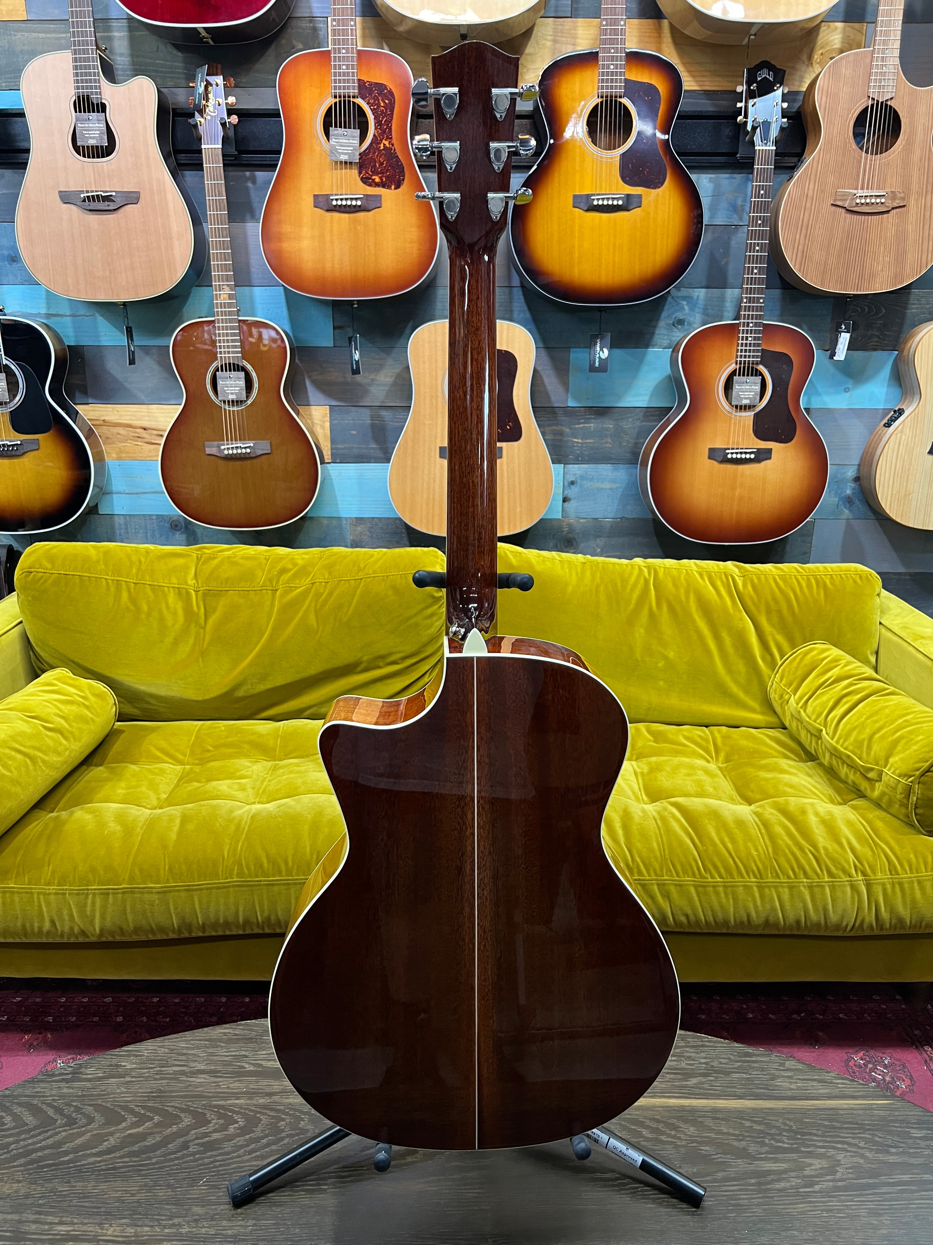 USED Eastman AC322CE Acoustic Electric Guitar
