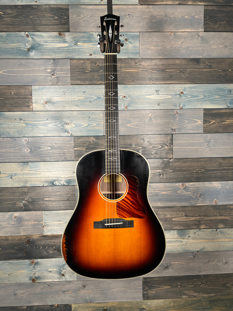 Eastman E22SS/V Acoustic Guitar - Antique Sunburst