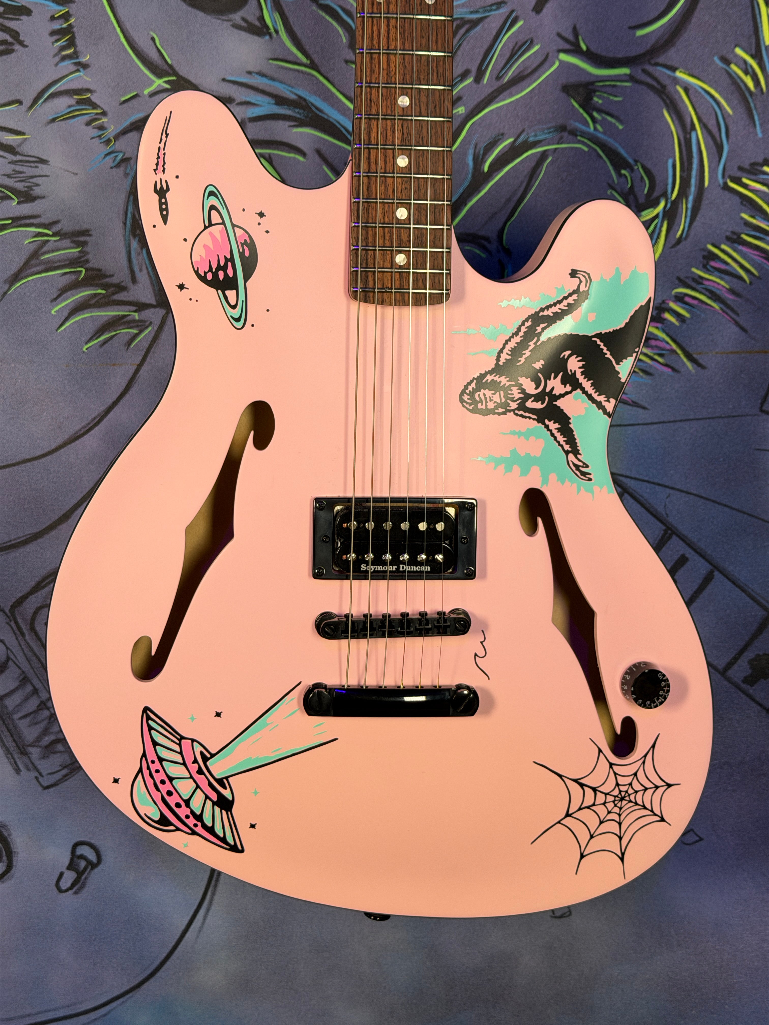 USED Tom Delonge Starcaster in Satin Shell Pink
