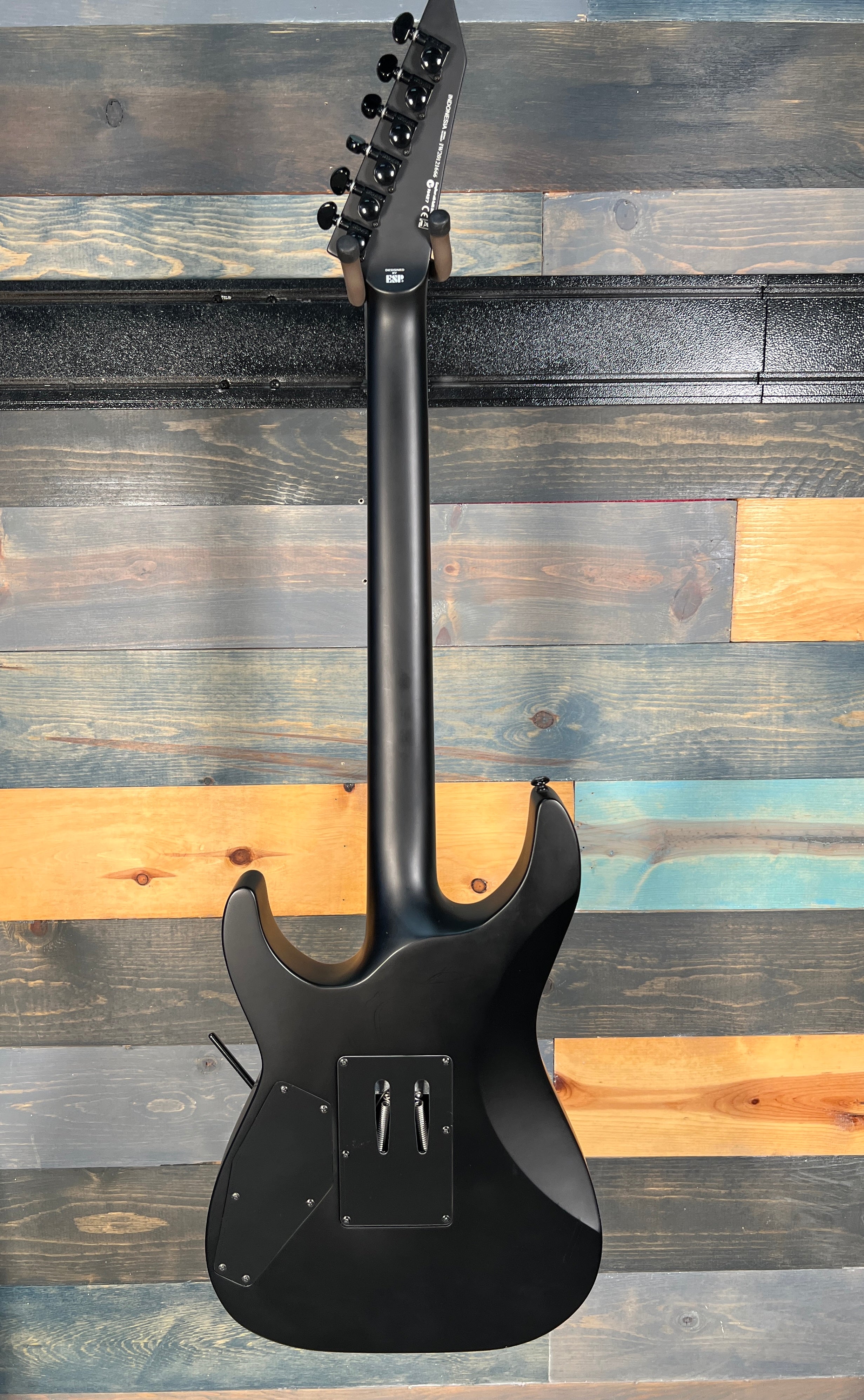 USED LTD M-Blackmetal FR