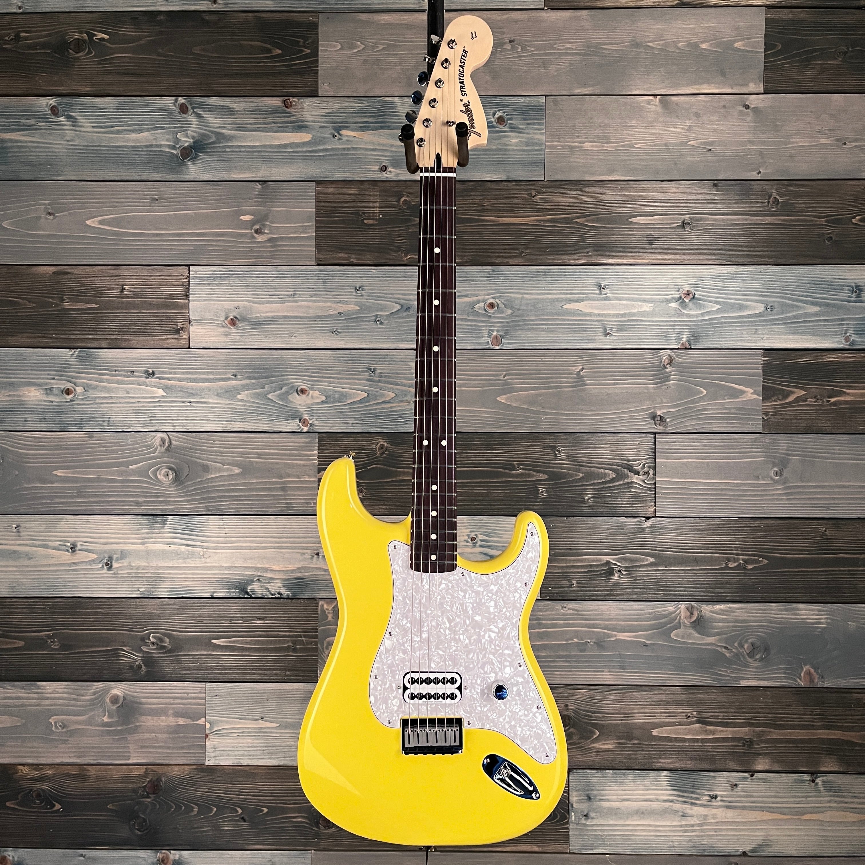 Fender Limited Edition Tom Delonge Stratocaster, Graffiti Yellow