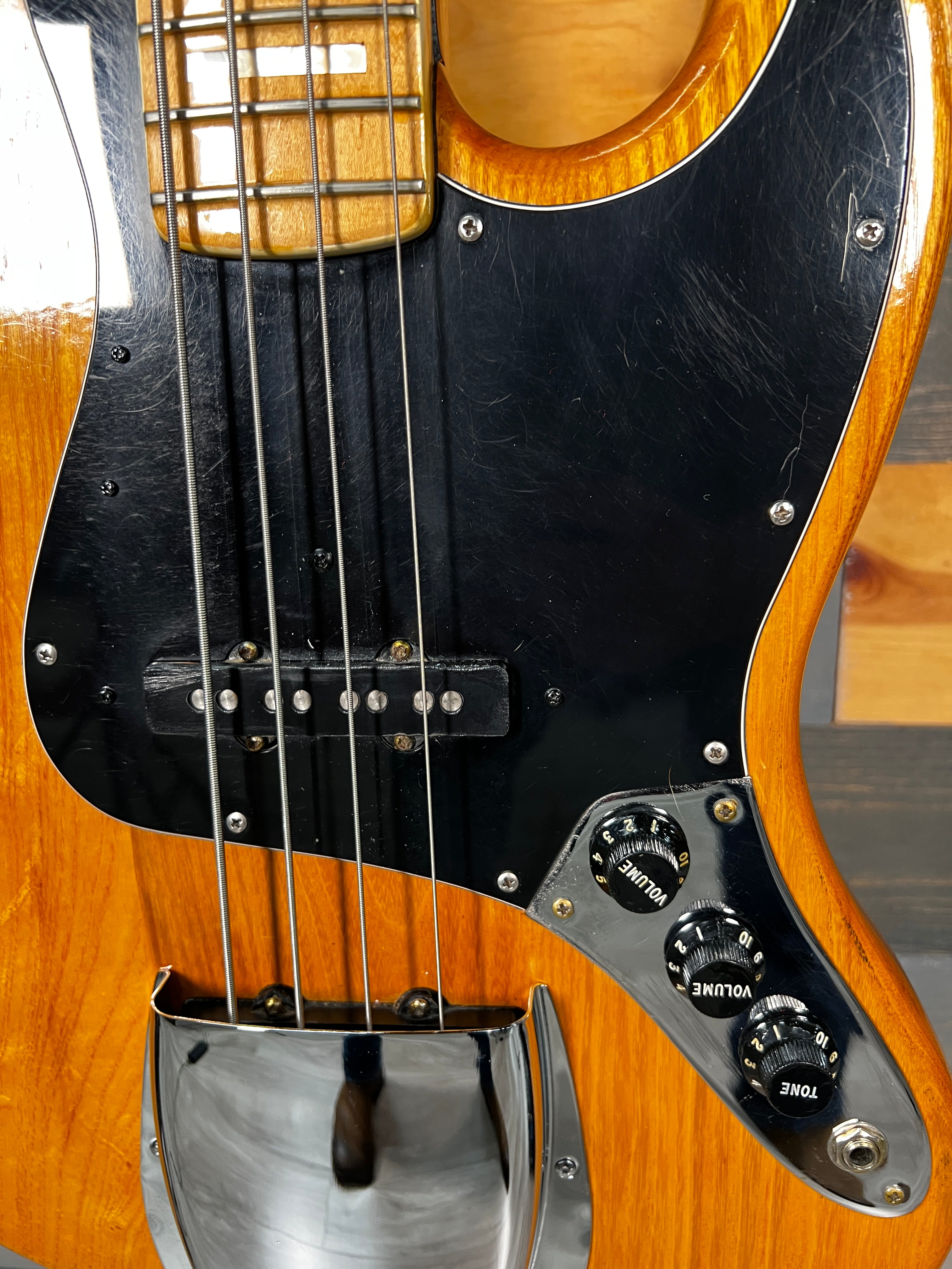 USED 1978 Fender Jazz Bass - Natural