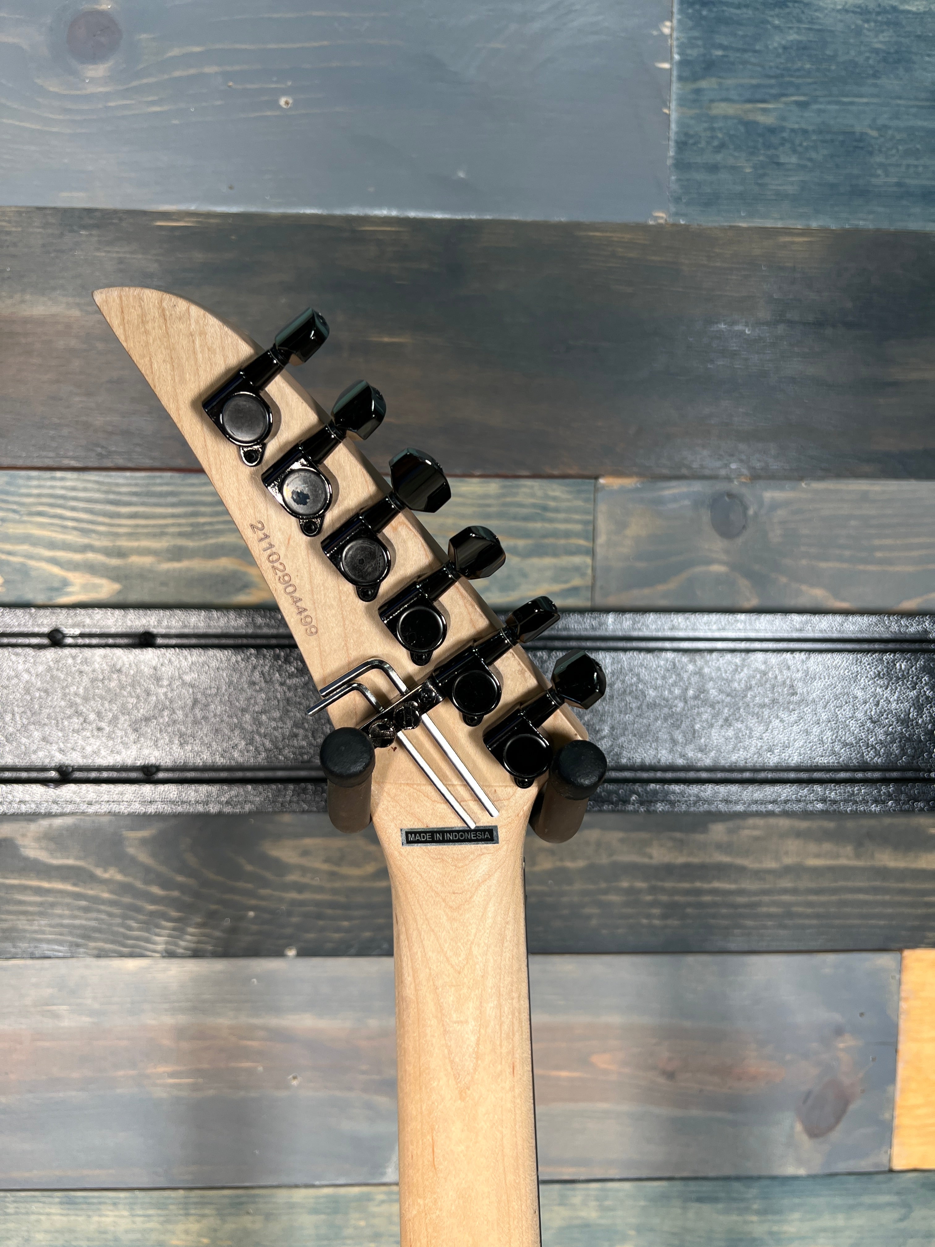 USED Kramer Nite V Floyd Rose - Satin Black