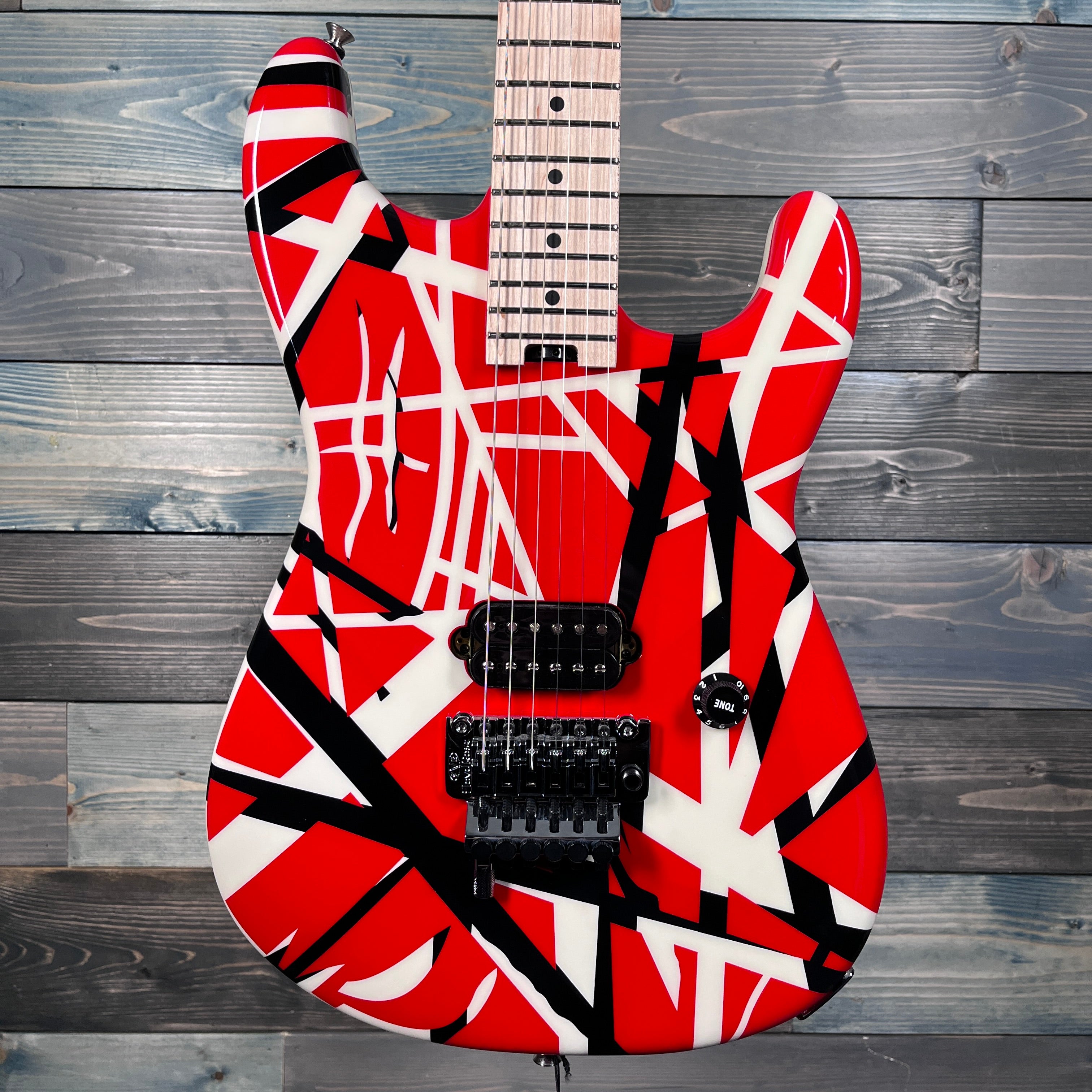 DEMO EVH Striped Red with Black Stripes Guitar