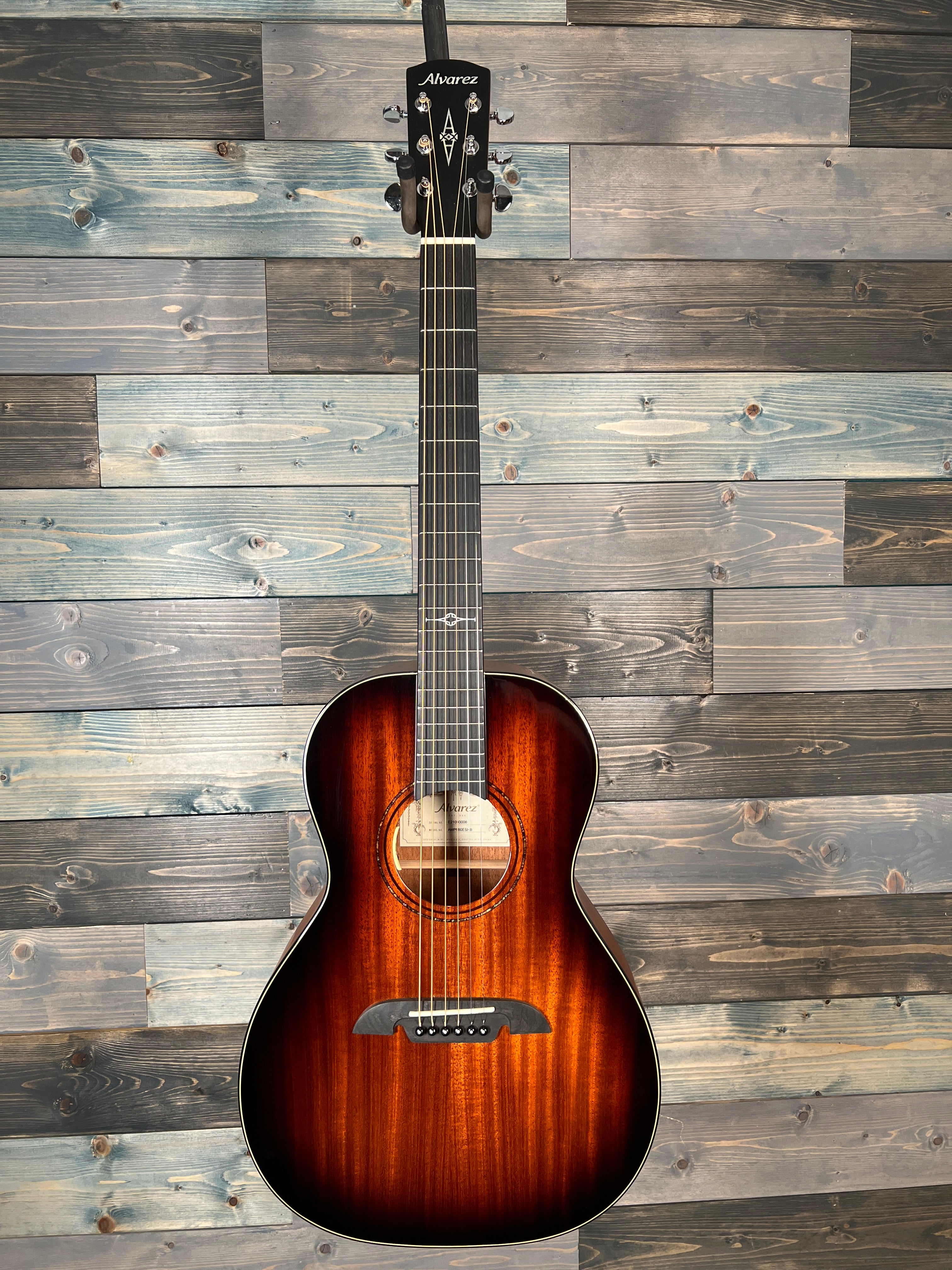 USED Alvarez AMP660ESHB - Parlor