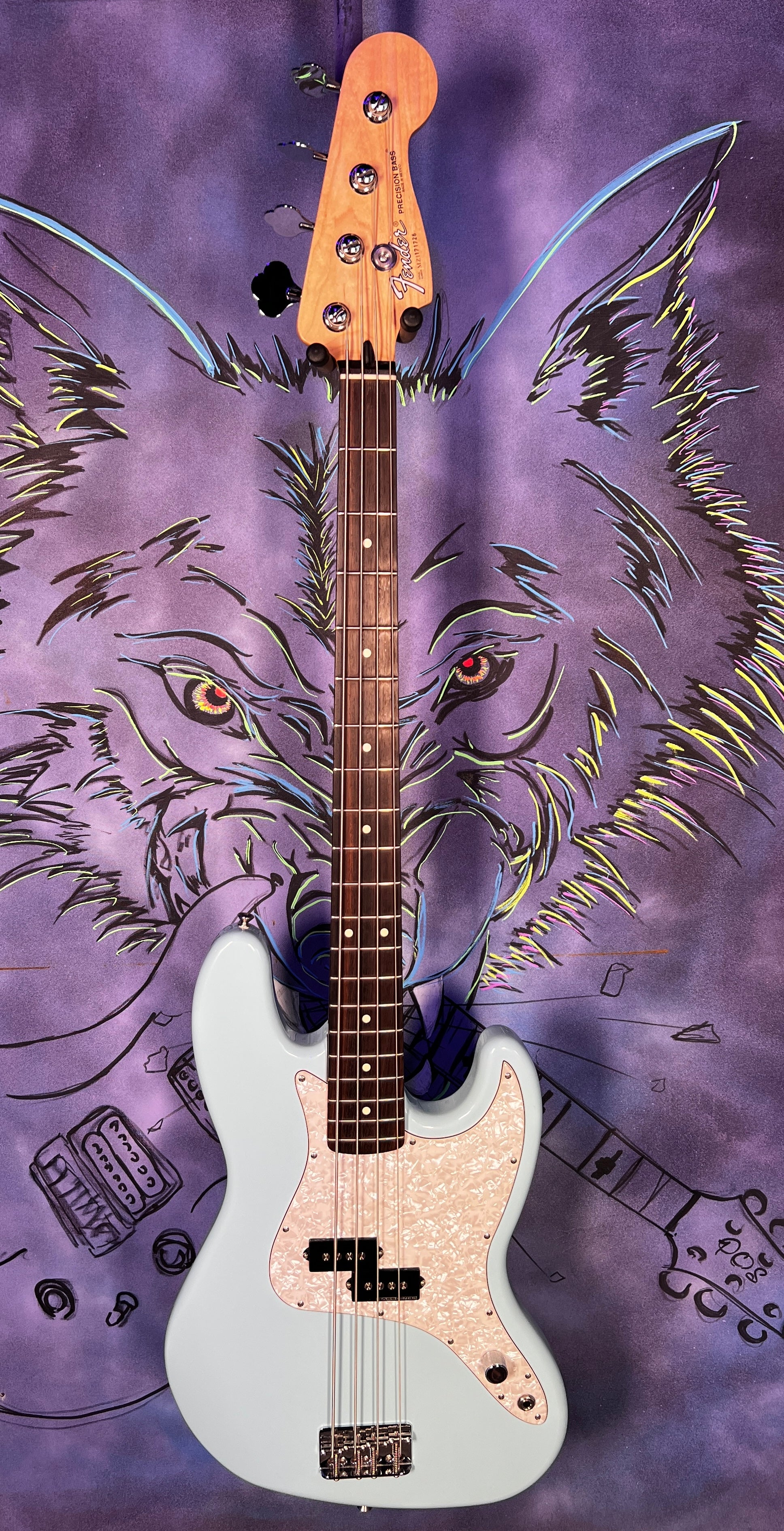 USED 2001 Fender Mark Hoppus Signature Jazz Bass - Daphne Blue