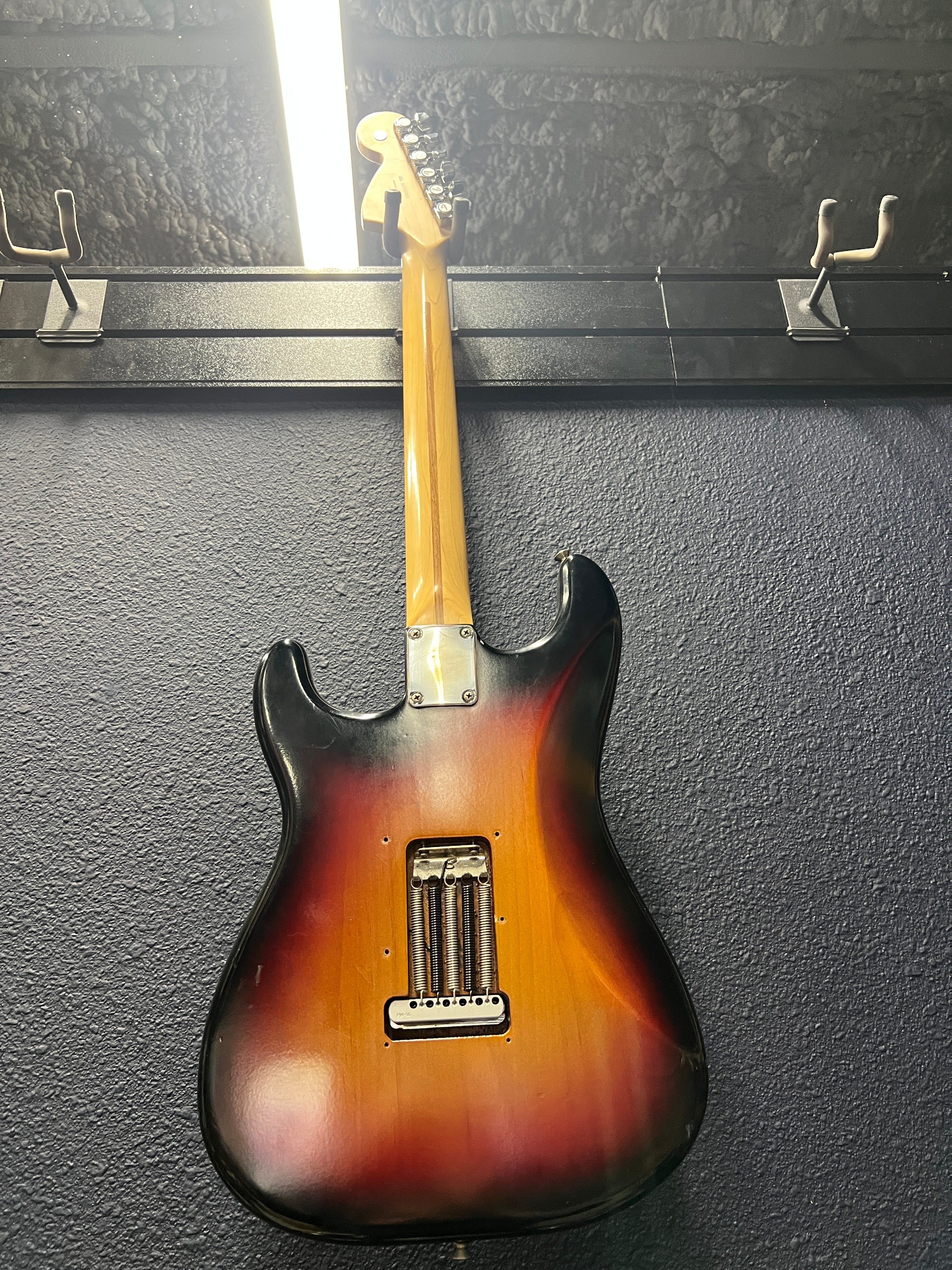 USED Fender American Highway One - 3 color sunburst