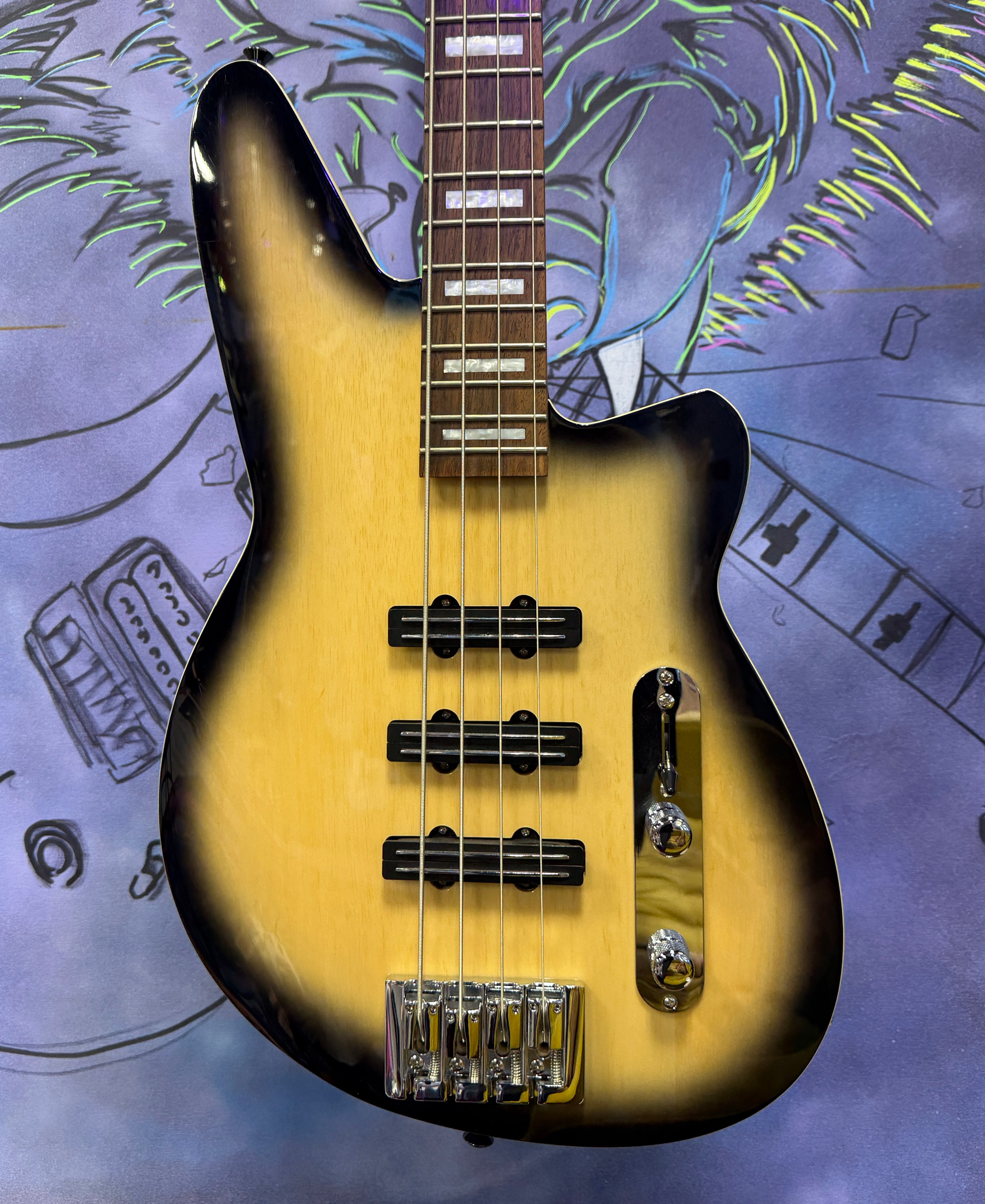 USED Reverend Triad - Korina Burst