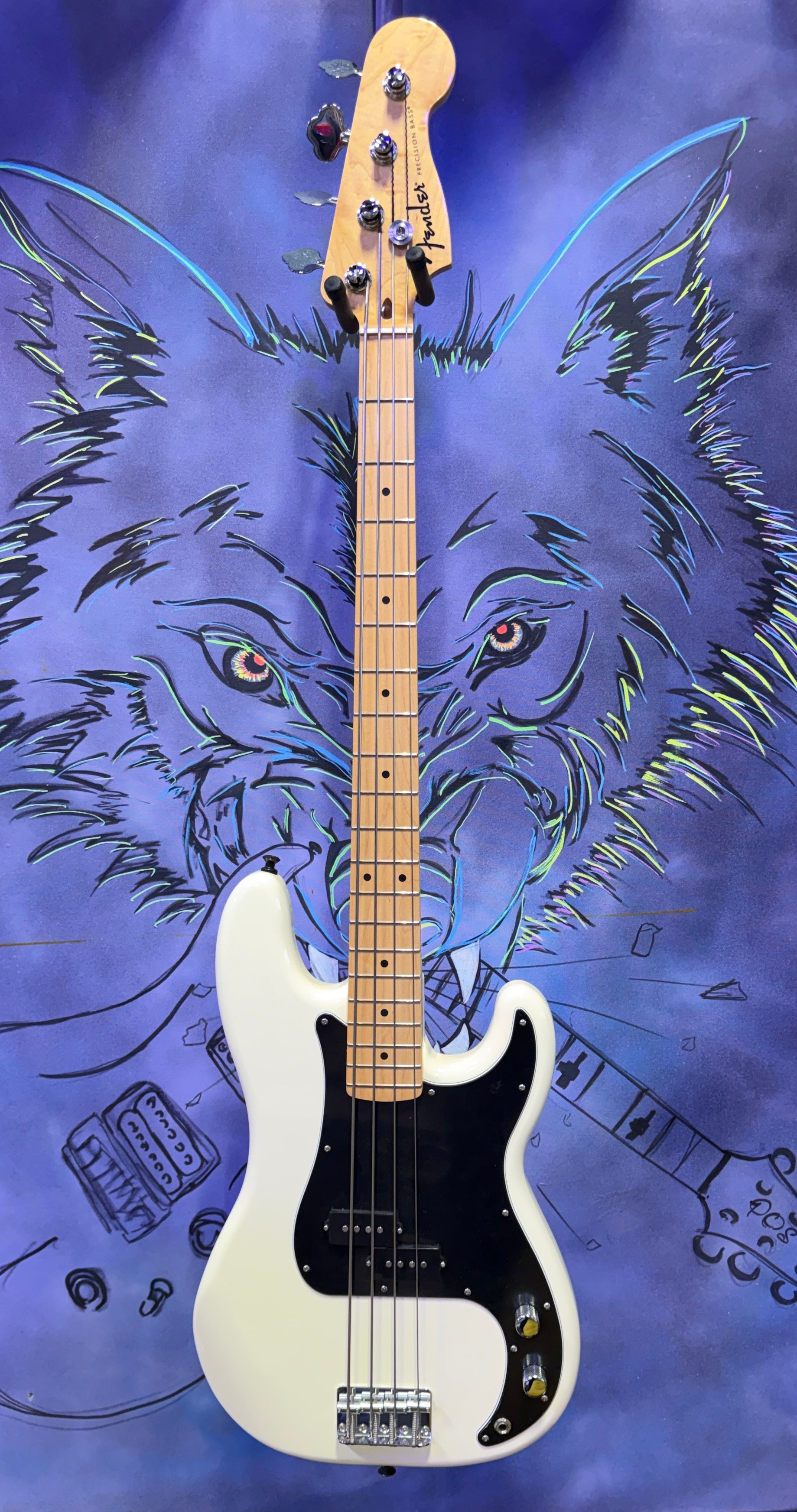USED Fender Standard Precision Bass - Olympic White