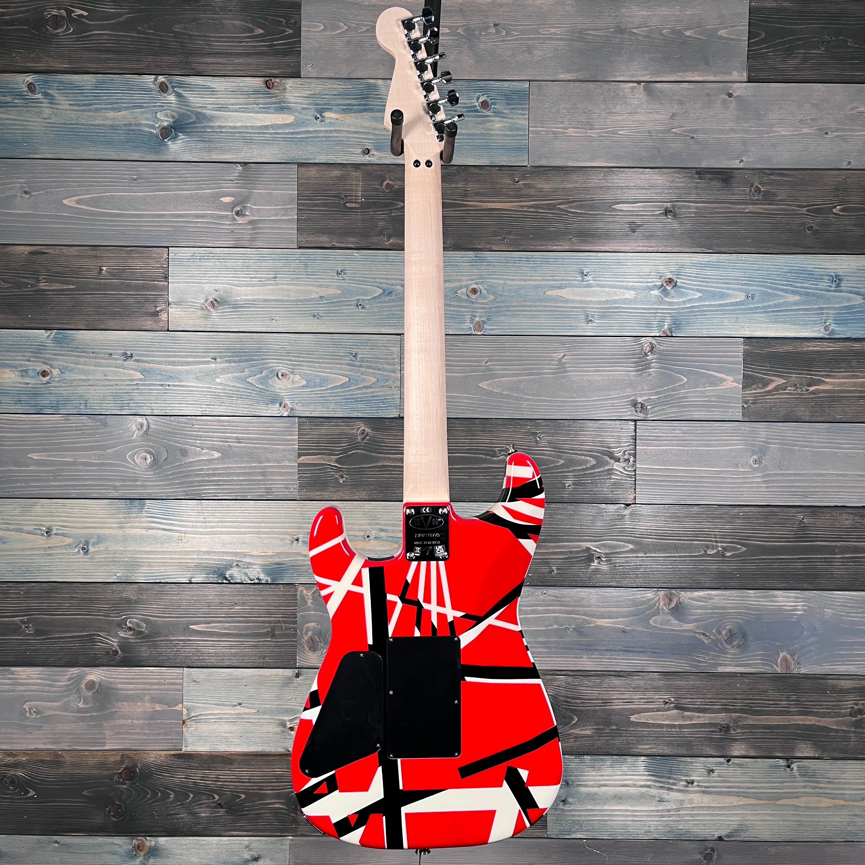 DEMO EVH Striped Red with Black Stripes Guitar