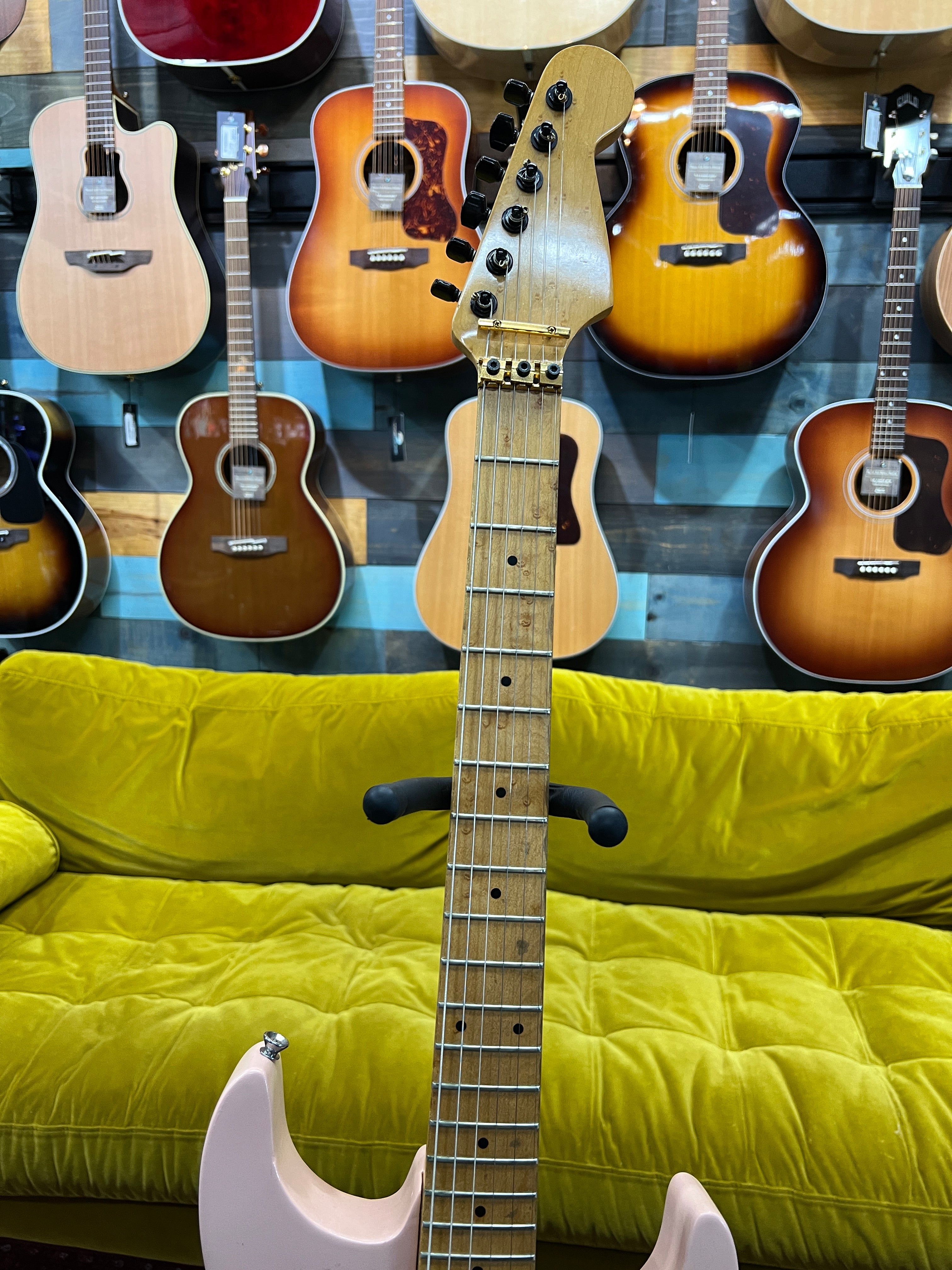 USED Pink Partscaster, Maple neck, Alder body, Floyd Rose, Seymour Duncan