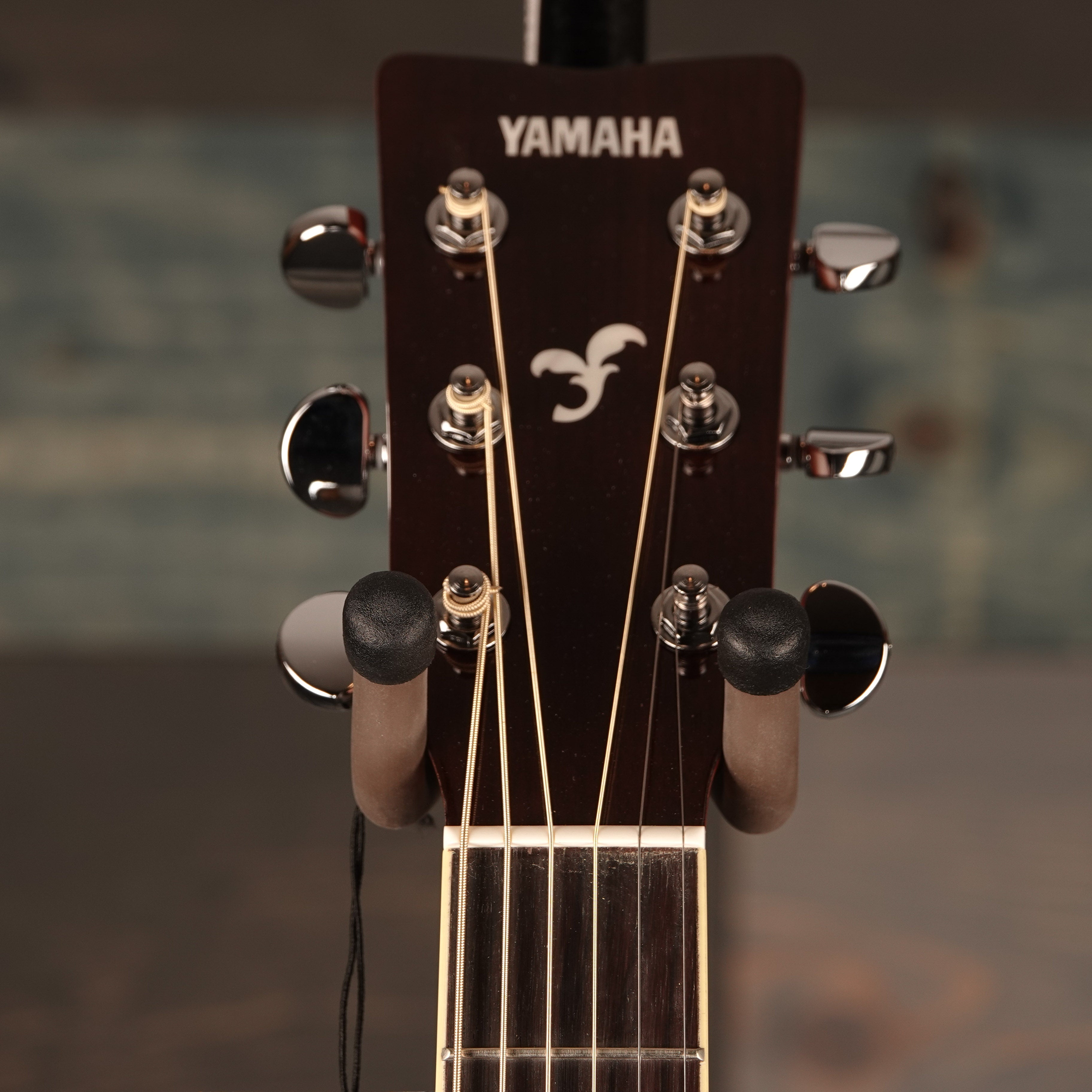Yamaha FG Vintage Tint TransAcoustic Dreadnought Guitar