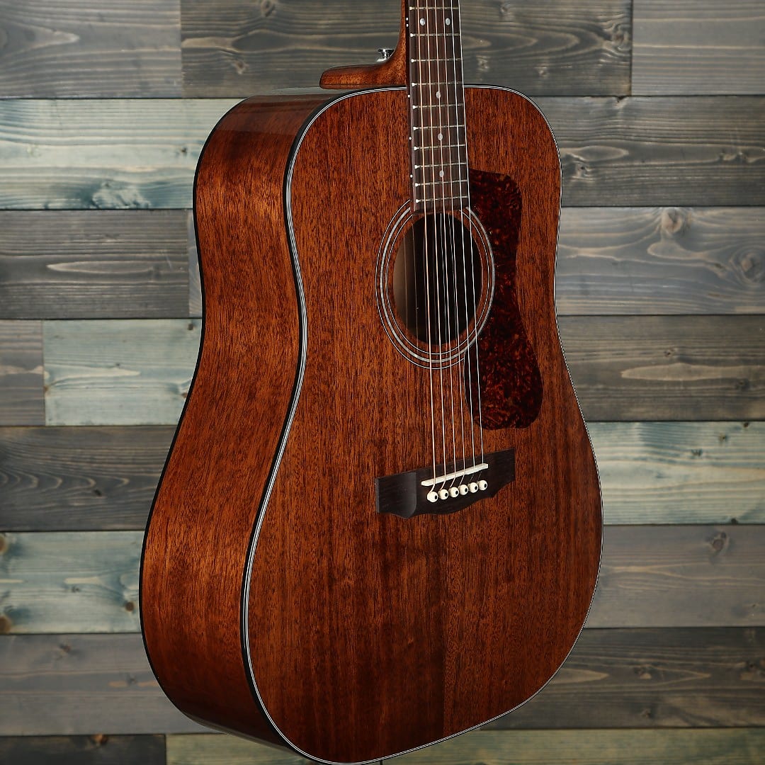 Guild D-120 Acoustic Guitar - Natural