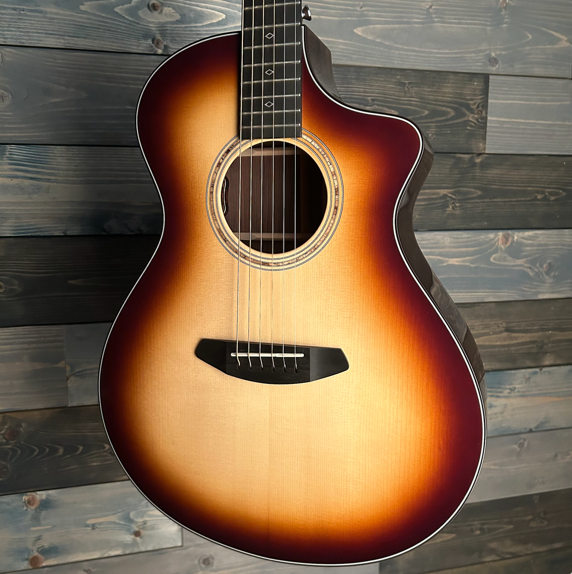 Breedlove Premier Concert Burnt Amber CE Adirondack-East Indian Rosewood