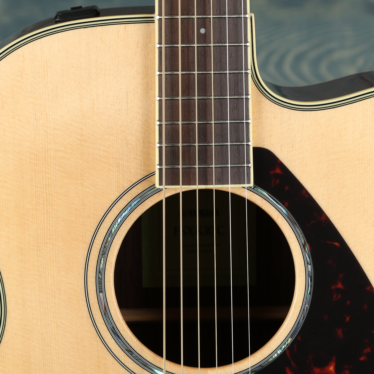 Yamaha FSX830C Natural Dreadnought Acoustic Cutaway