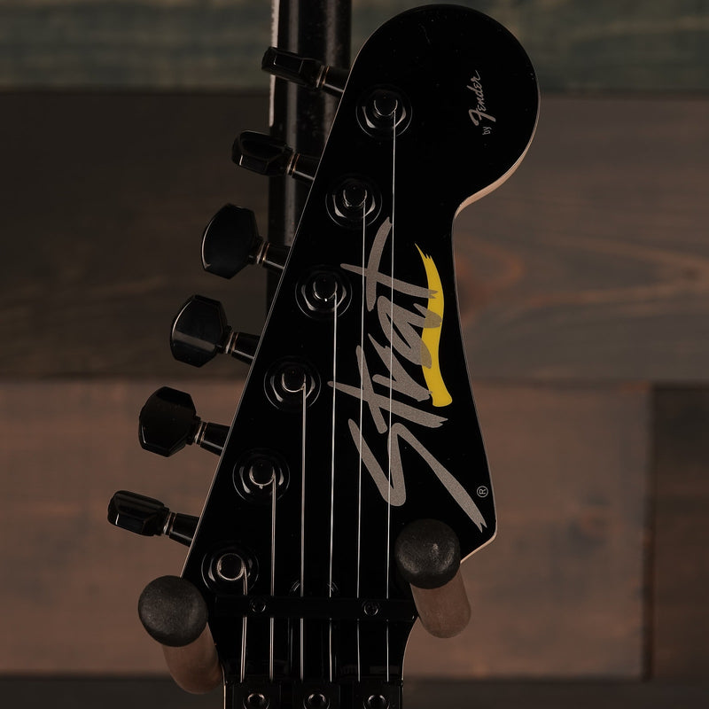 Fender Limited Edition HM Strat®, Maple Fingerboard, Frozen Yellow