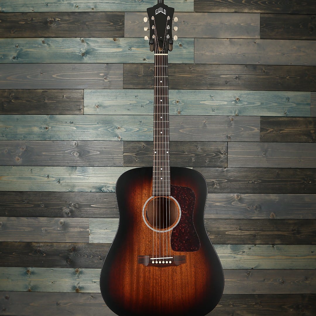 Guild D-20E Dreadnought Acoustic - Vintage Sunburst