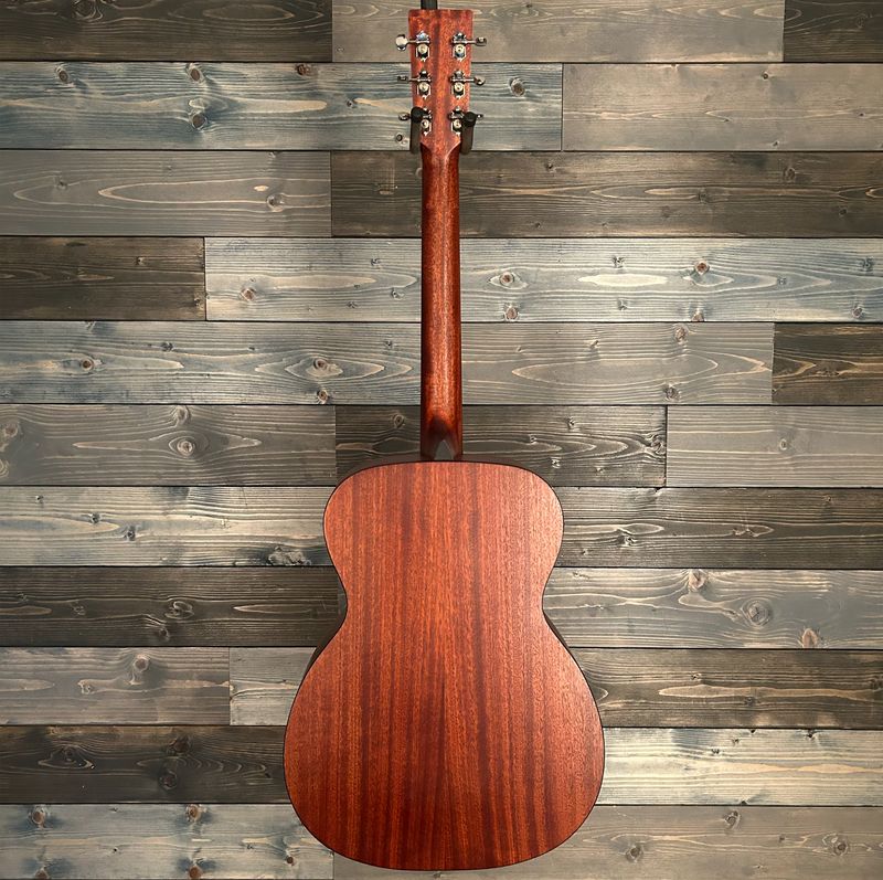 Eastman Guitars E1OM Natural Acoustic Guitar