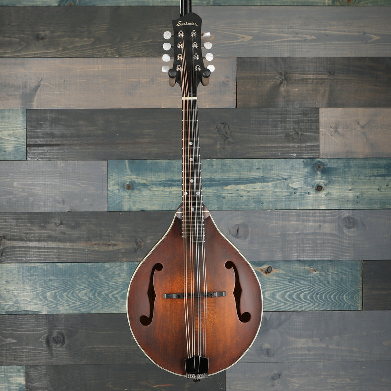 Eastman MD305 Mandolin w/Gig Bag - Classic