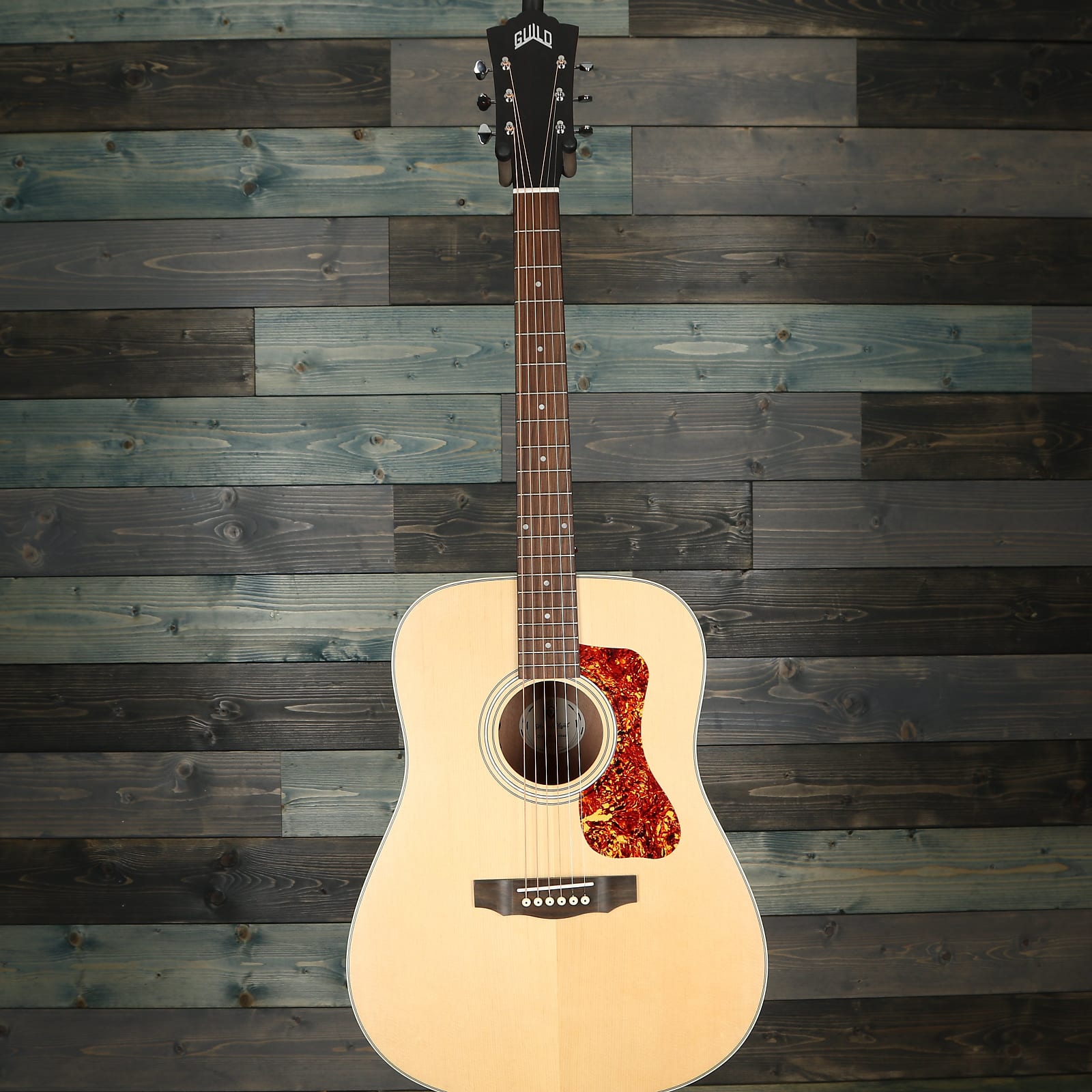 Guild D-240E Limited Flame Mahogany - Natural Satin