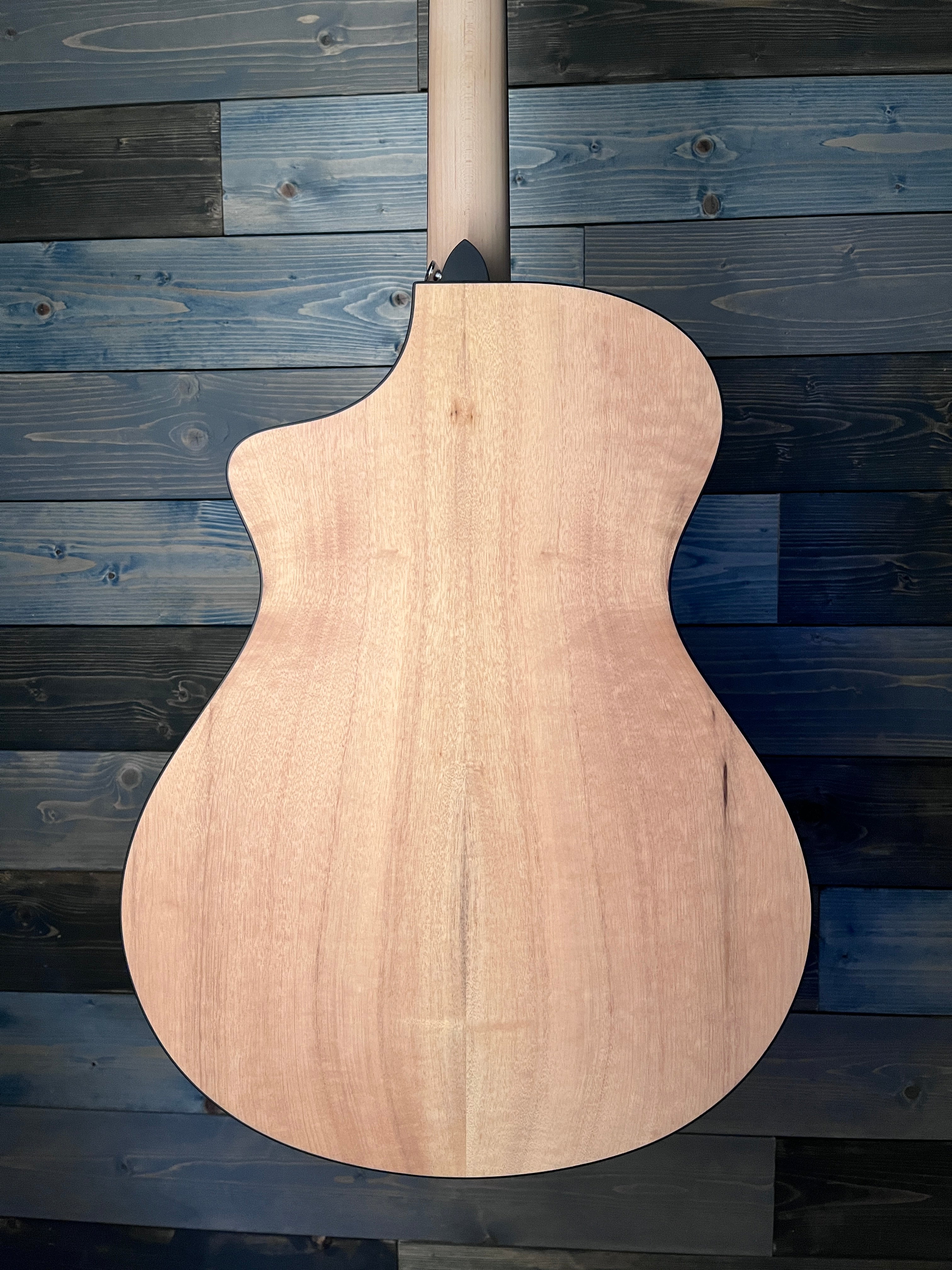 Breedlove Oregon Concert CE Sitka-Myrtlewood