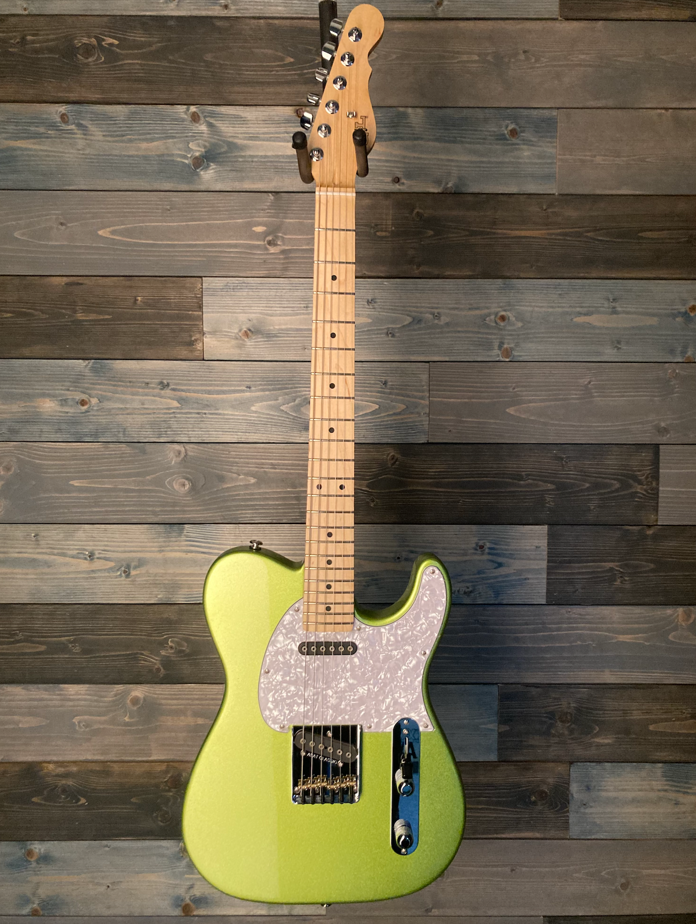 G&L ASAT Classic Custom Electric Guitar - Margarita Metallic