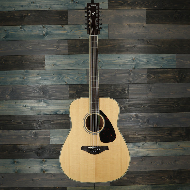 Yamaha FG820 12-String Natural Dreadnought Acoustic Guitar