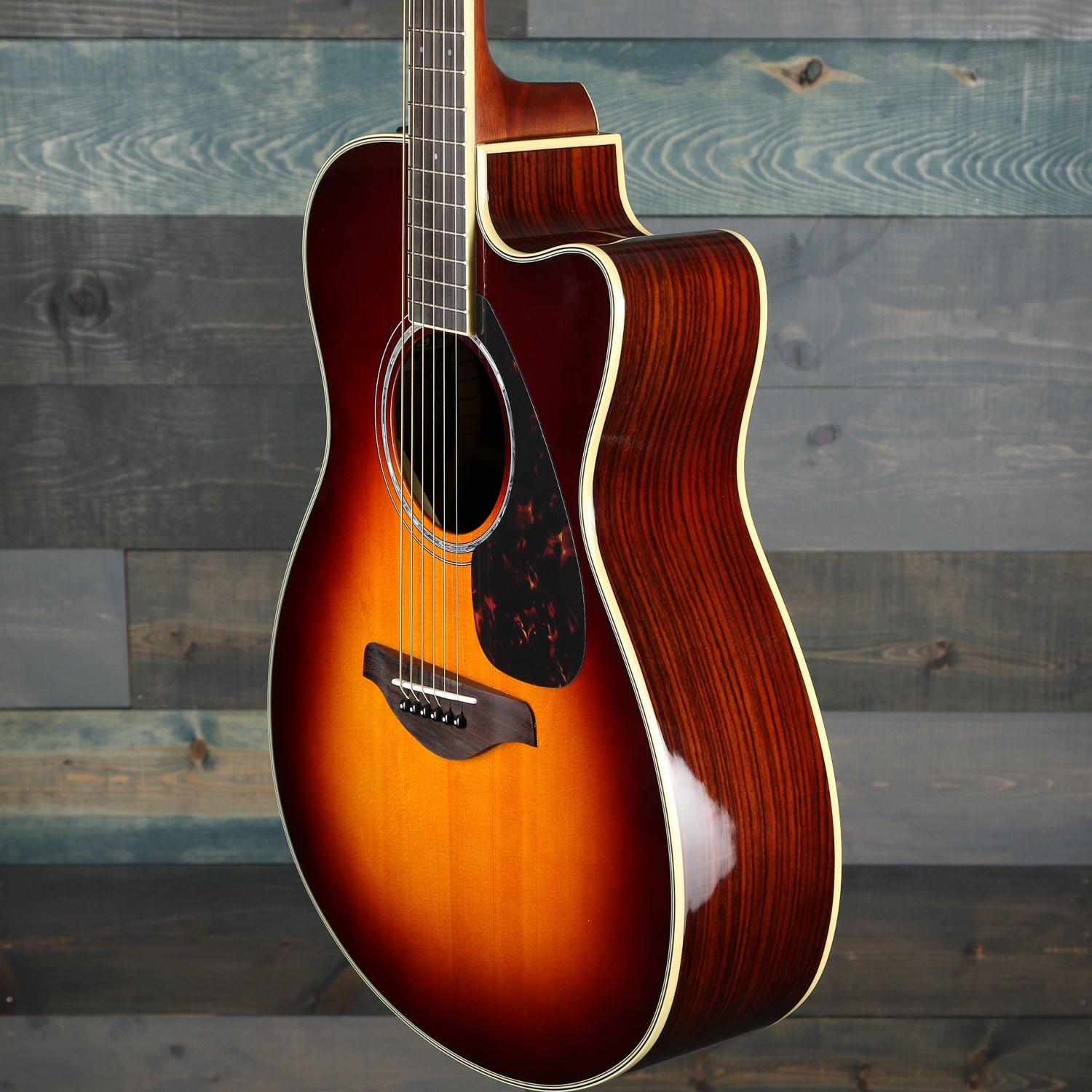 Yamaha FSX830C Concert Cutaway - Brown Sunburst