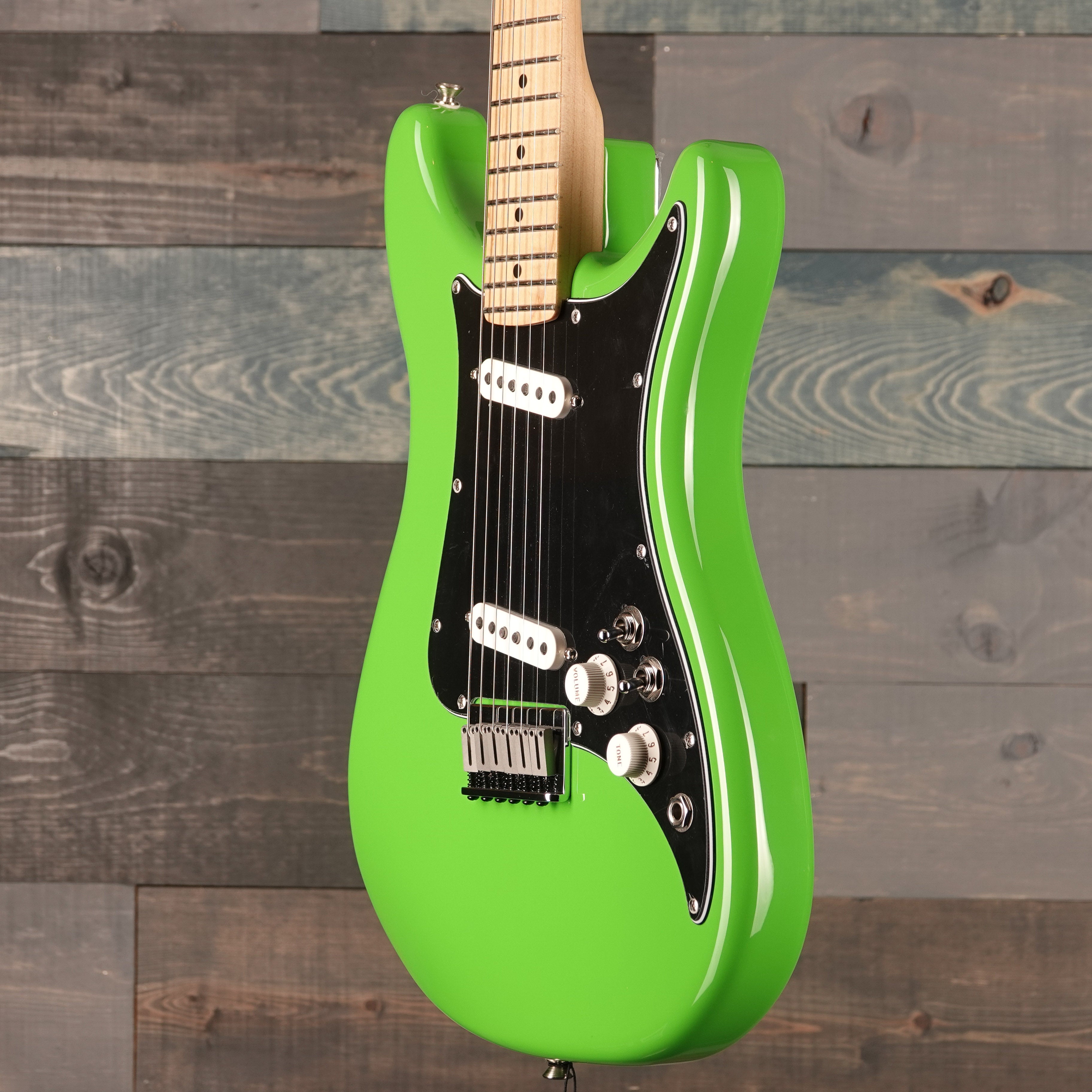 Fender Player Lead II, Maple Fingerboard, Neon Green